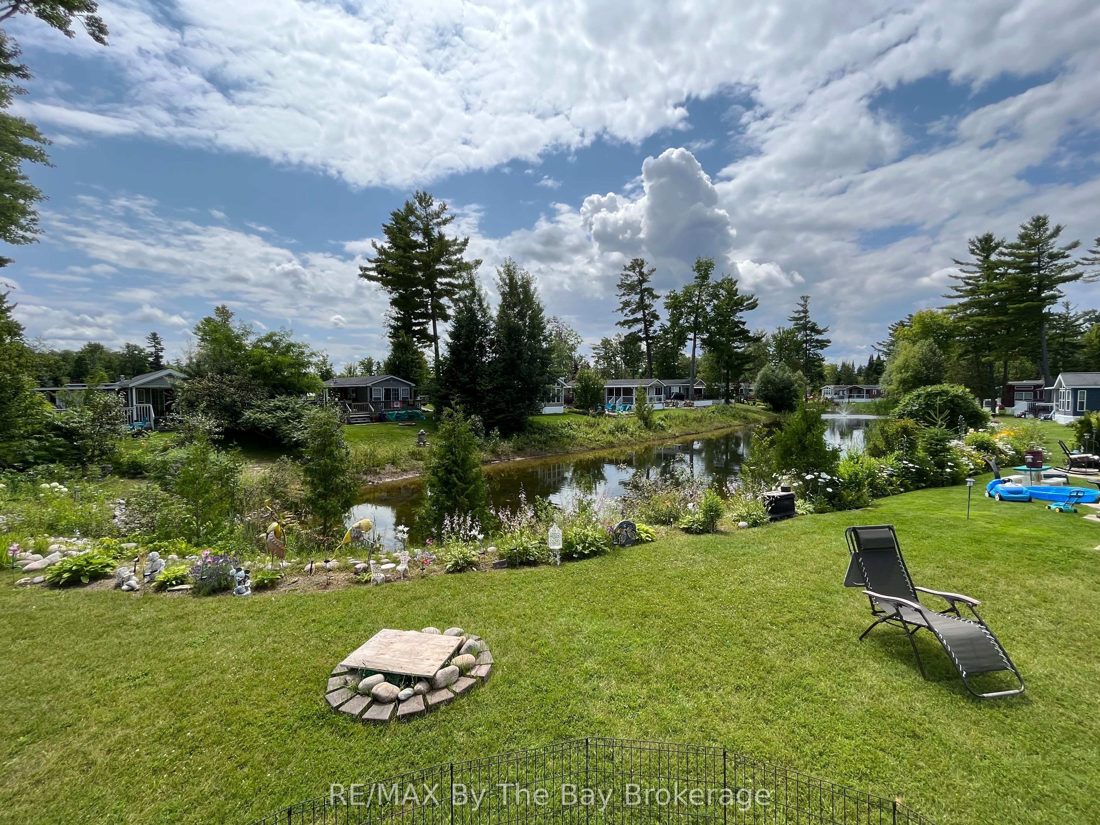 15 Kenora Trail Property Photo 16
