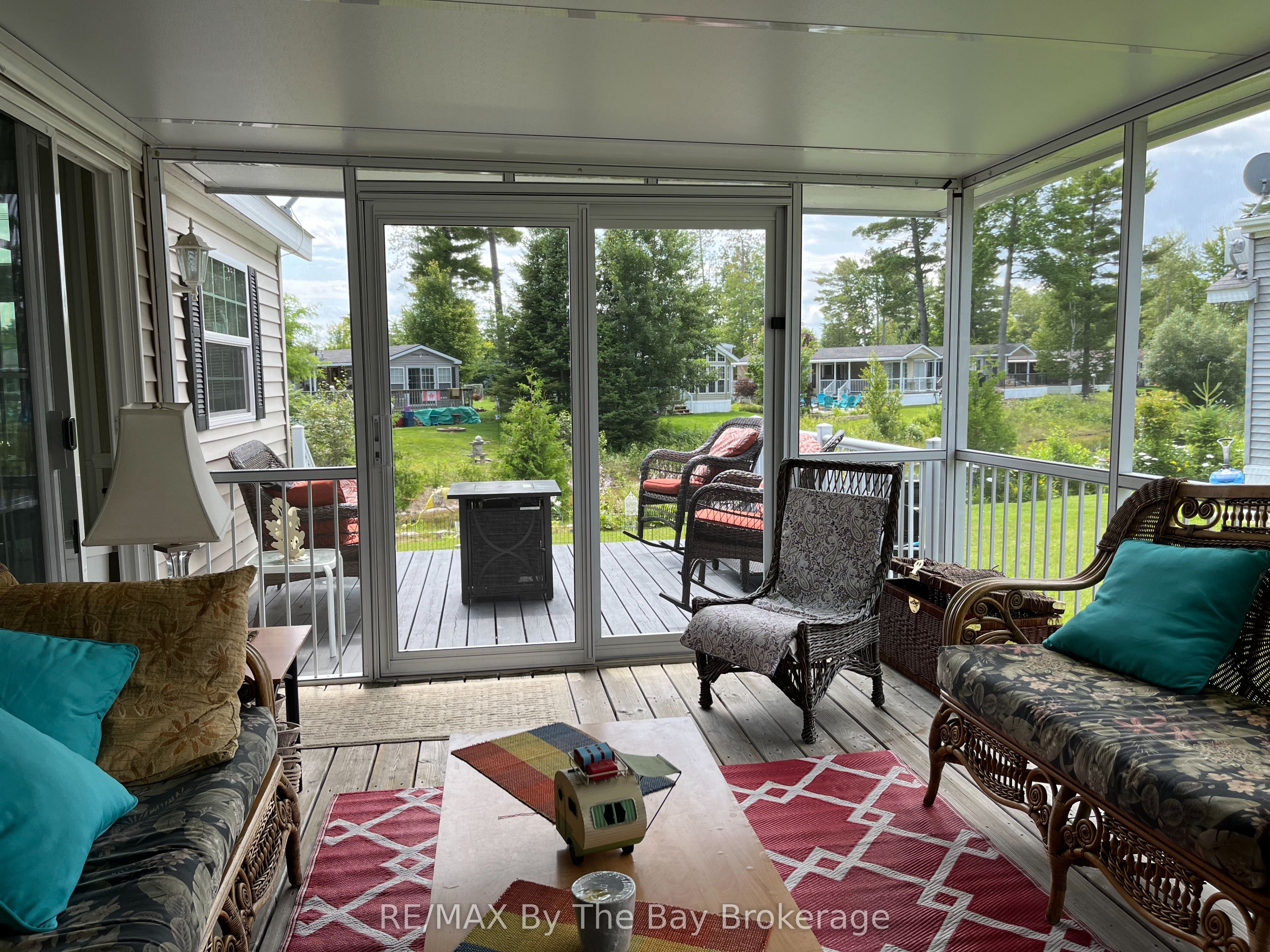 15 Kenora Trail Property Photo 17