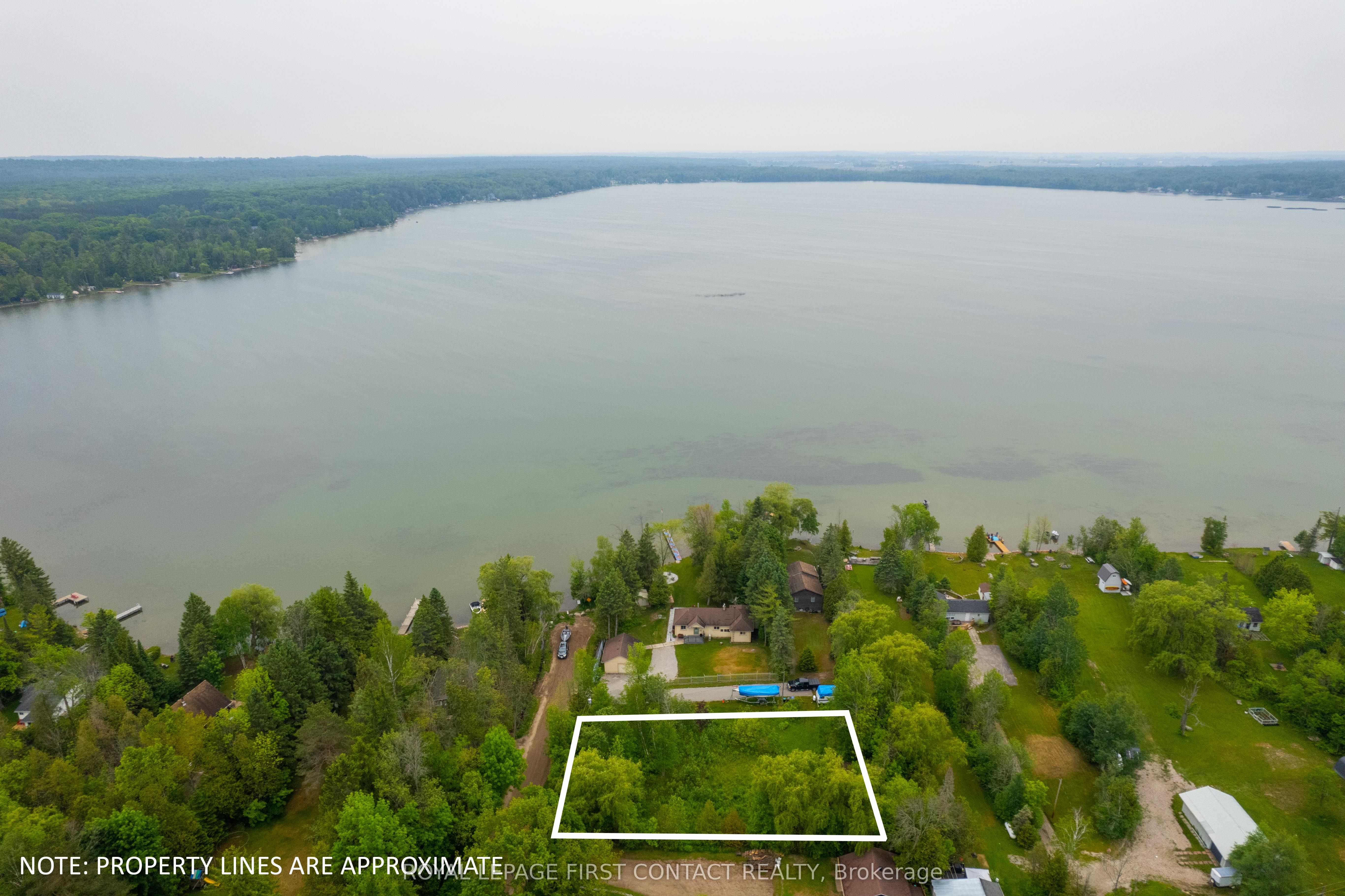 2378 Whetham Road Property Photo 2