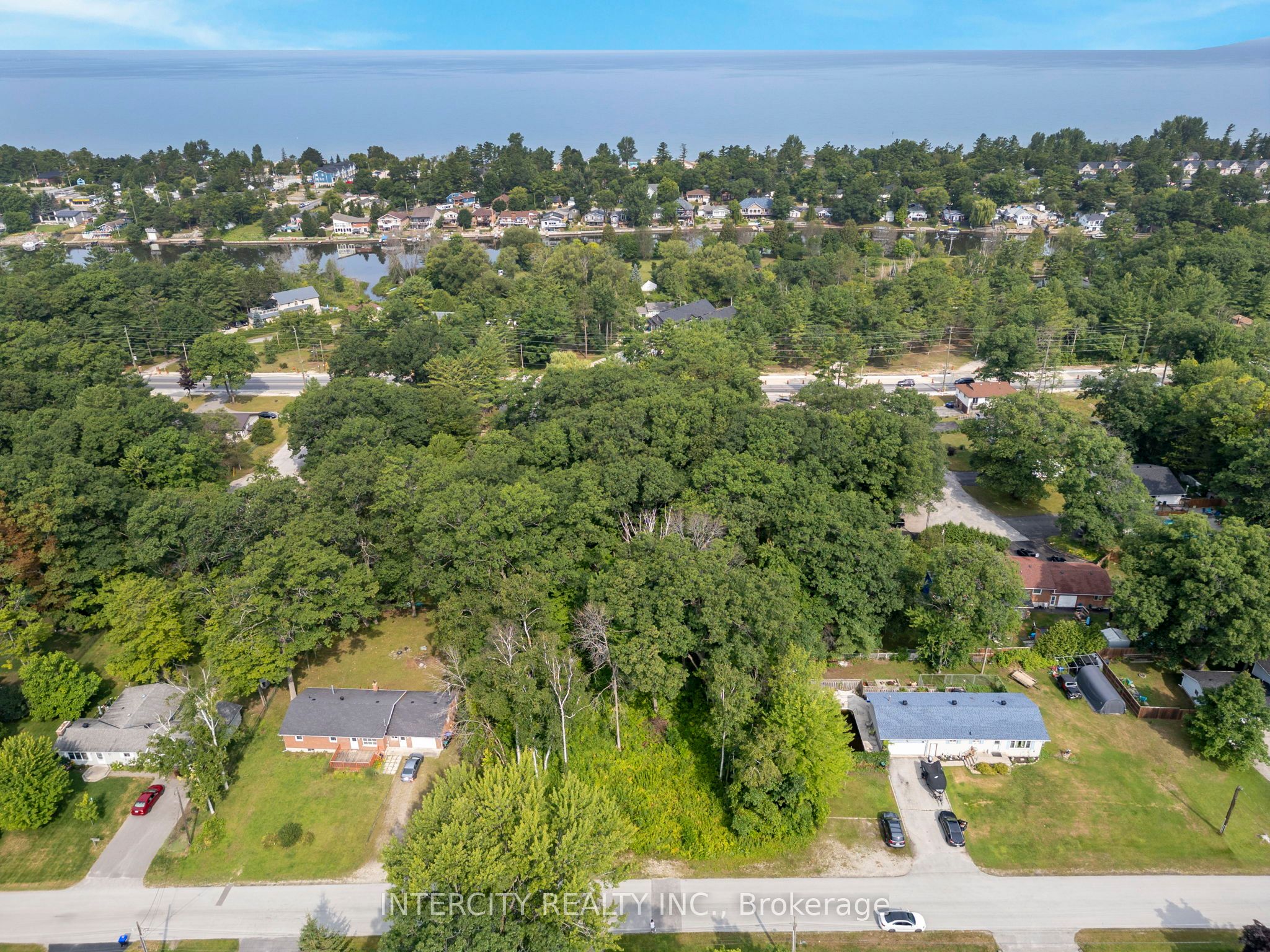 76 Antigua Drive Property Photo 1