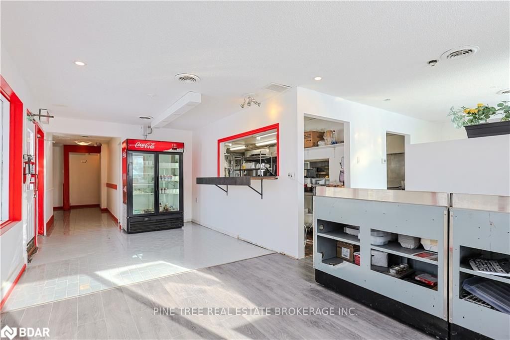 598 Atherley Road Property Photo 12