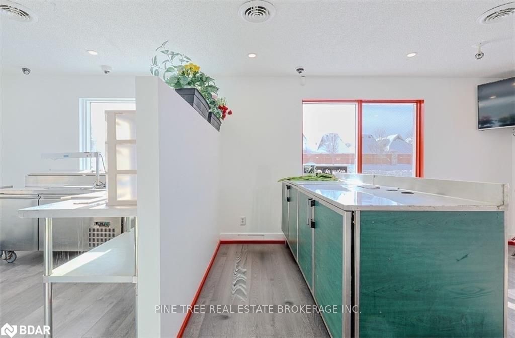 598 Atherley Road Property Photo 15