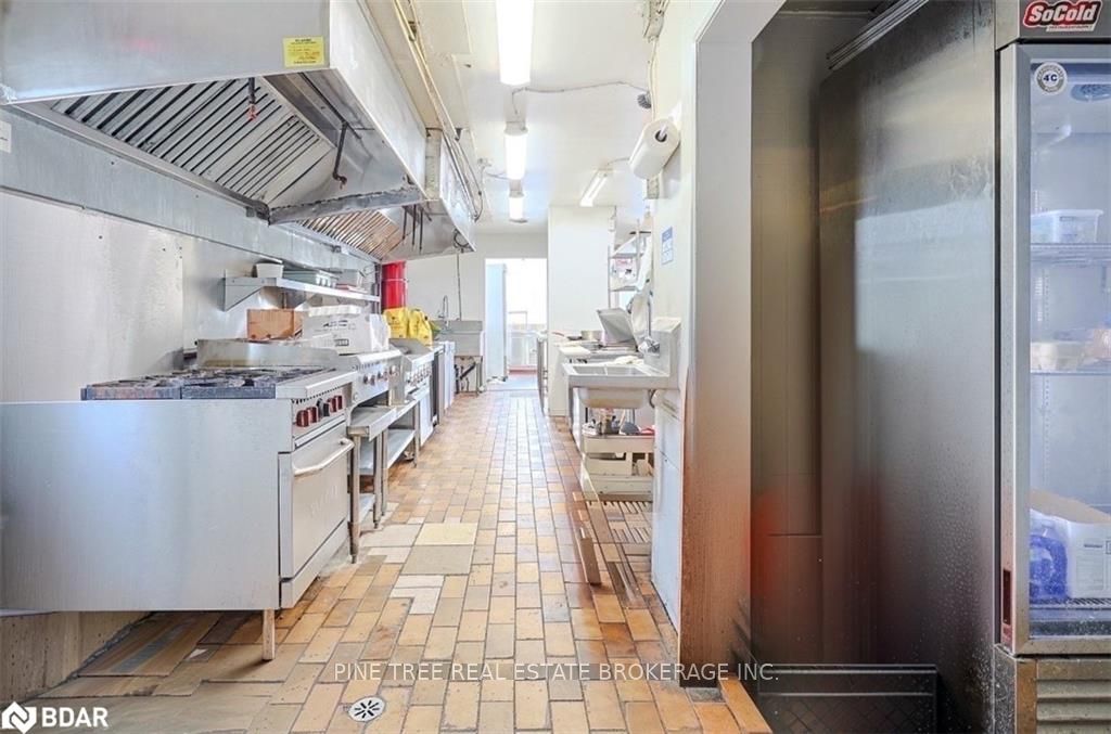 598 Atherley Road Property Photo 17