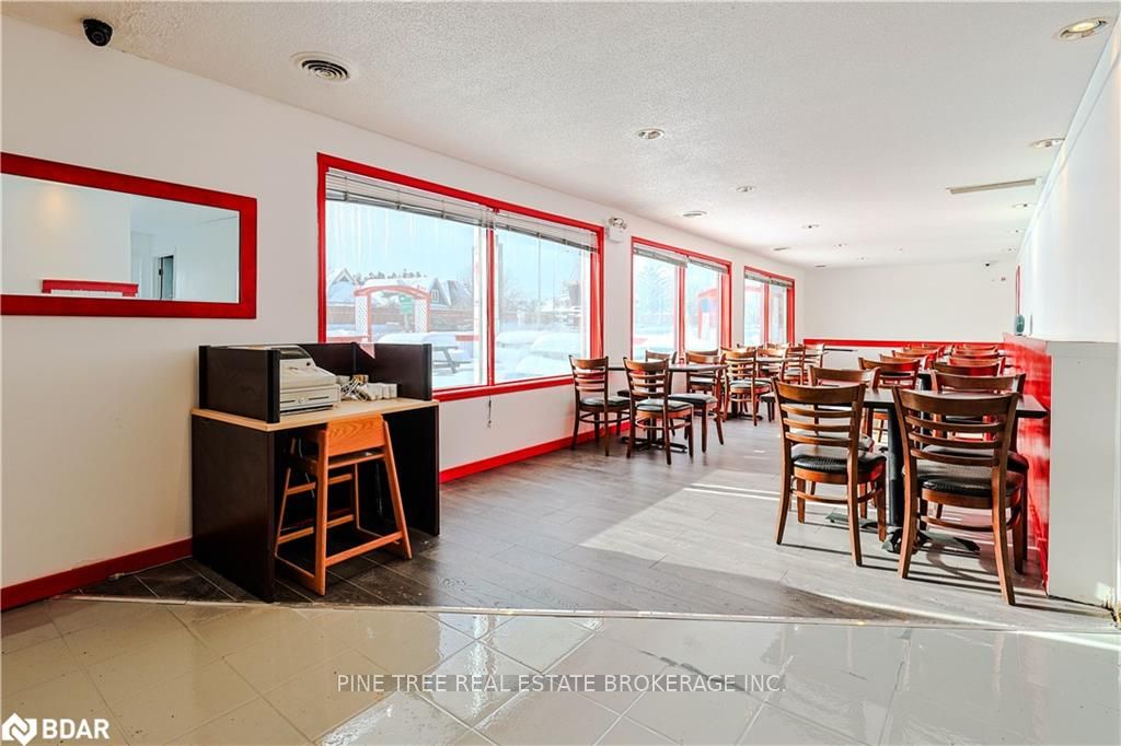 598 Atherley Road Property Photo 19