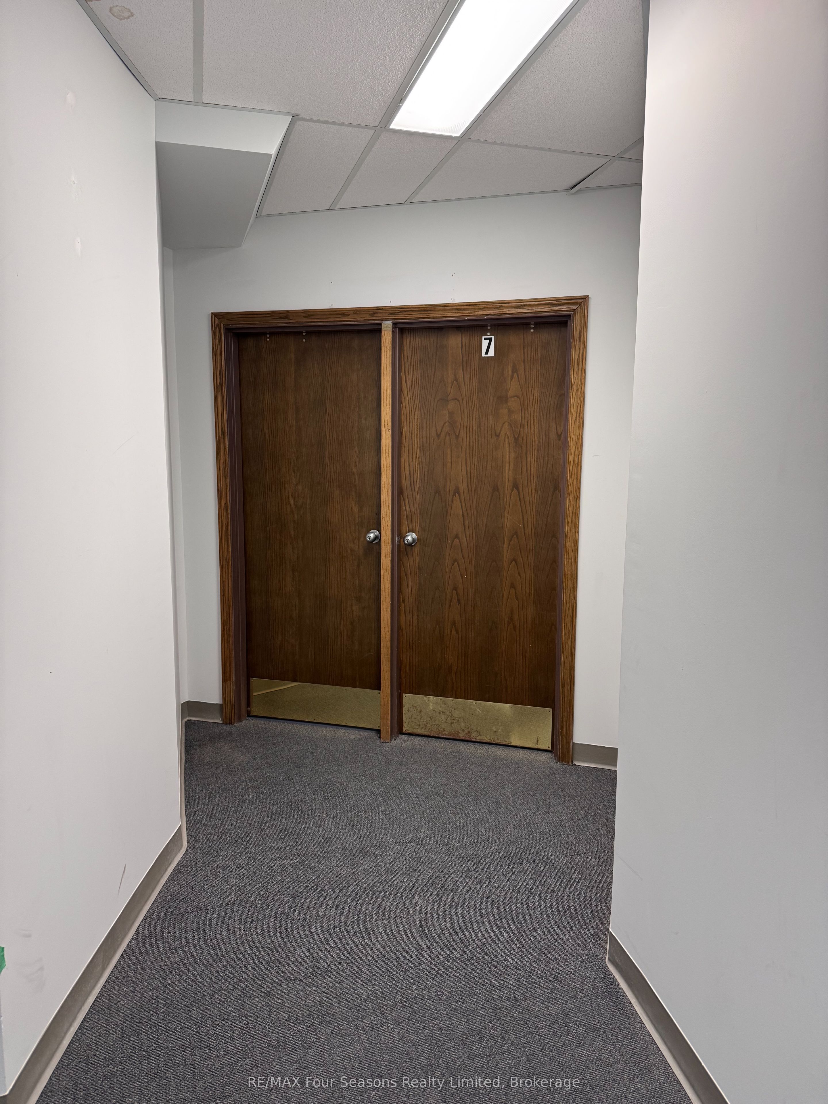 #7 - 191 Hurontario Street Property Photo 3