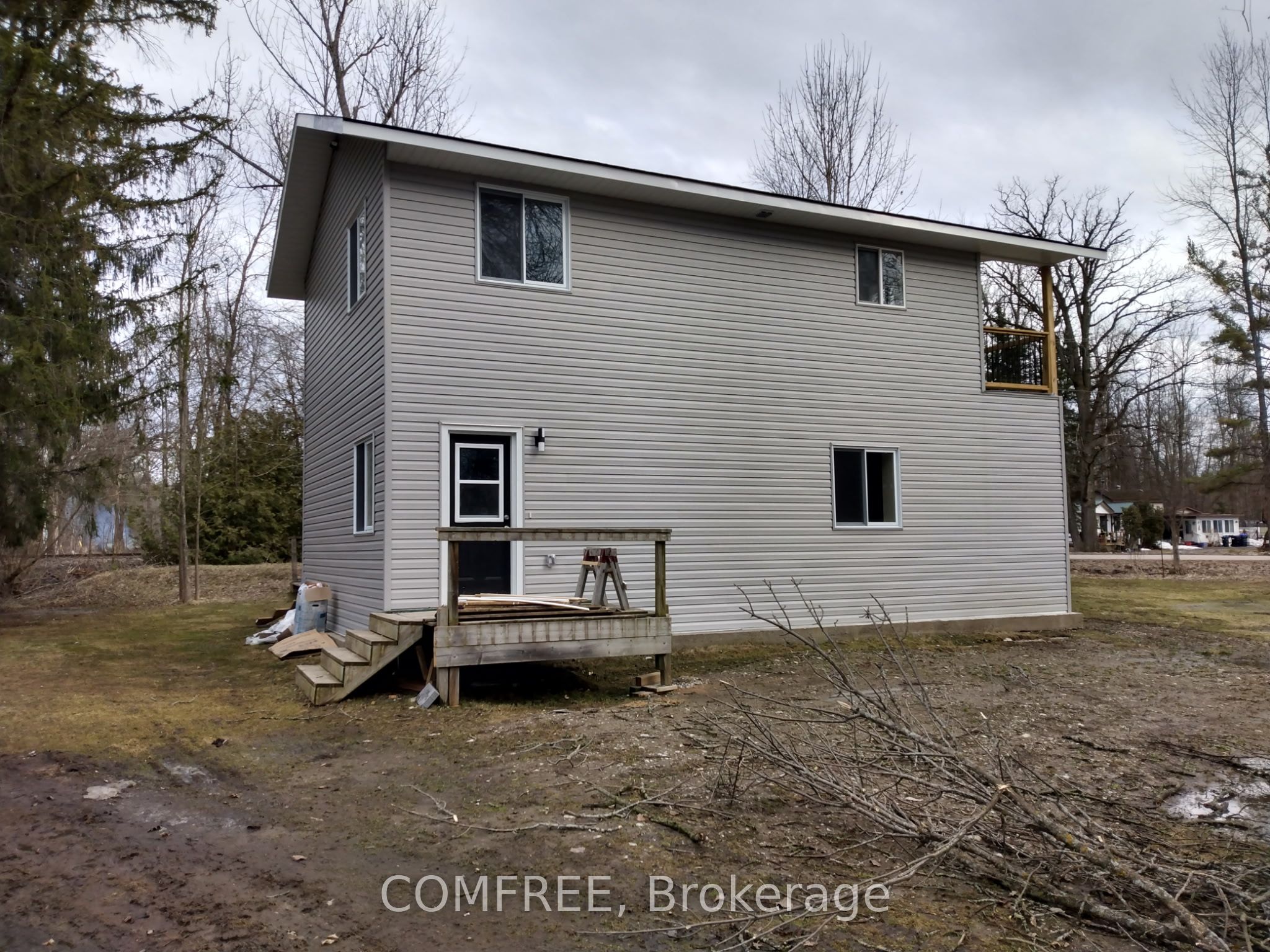 7177 Beach Drive Property Photo 4