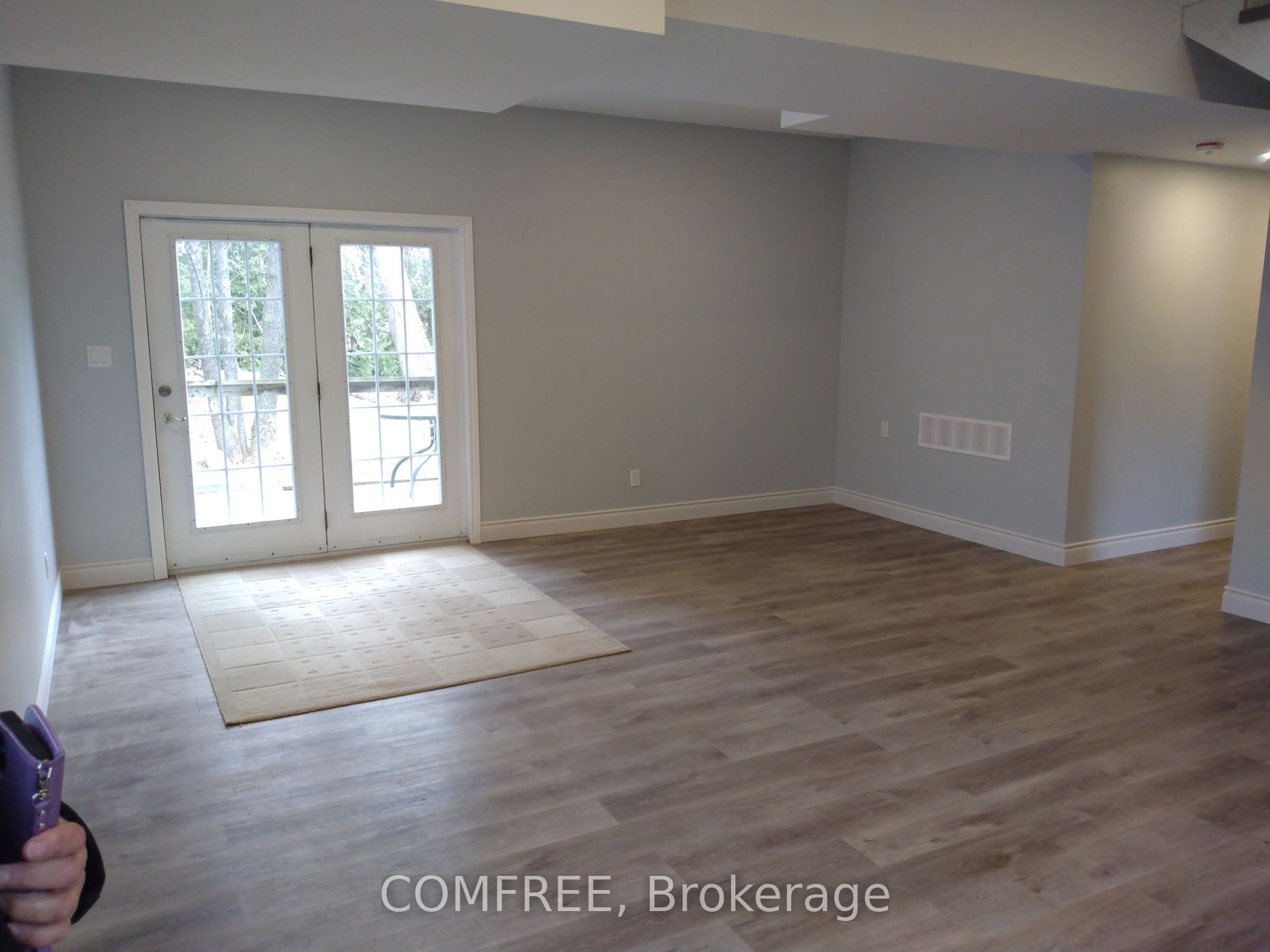 7177 Beach Drive Property Photo 6