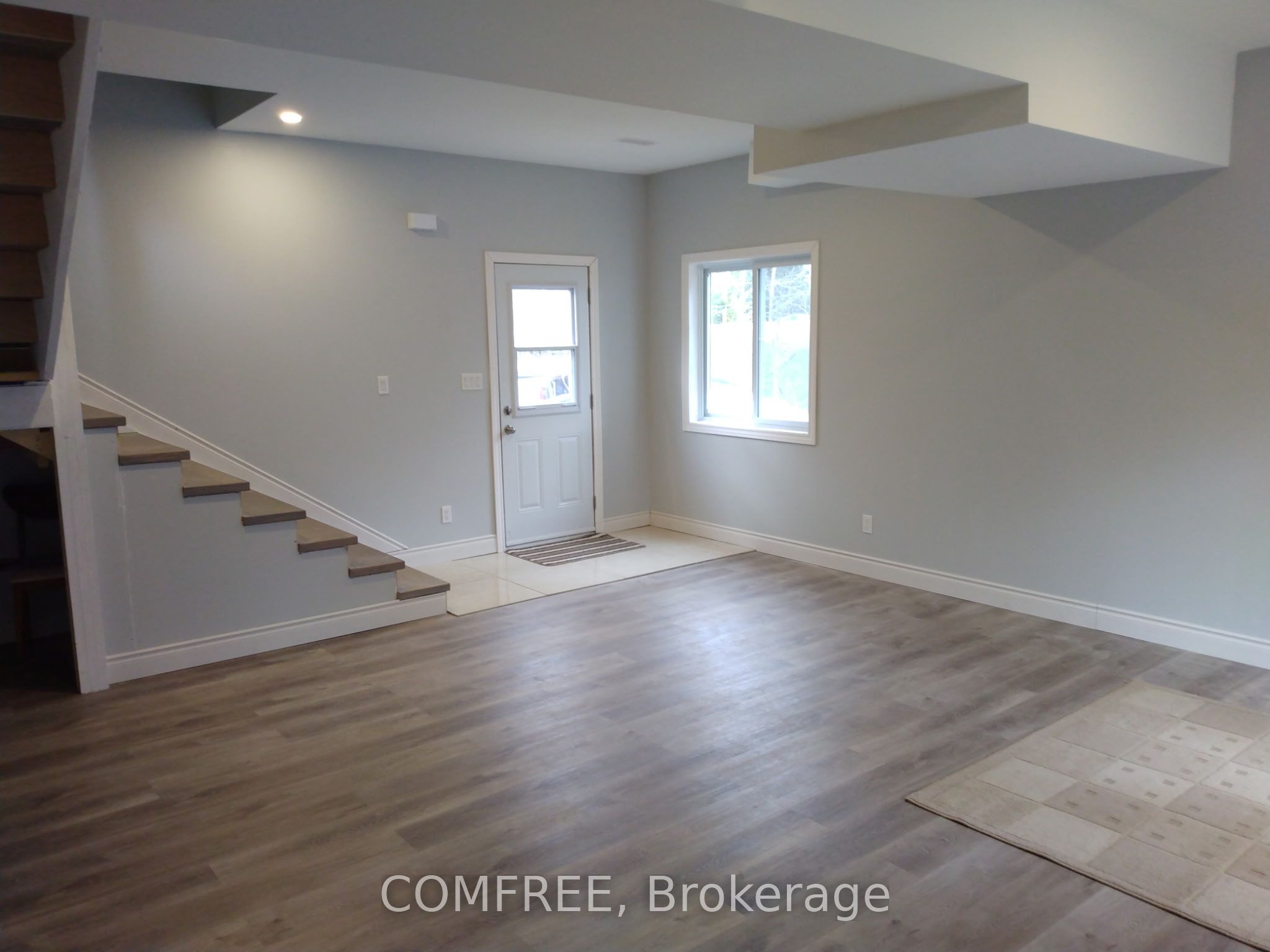 7177 Beach Drive Property Photo 7