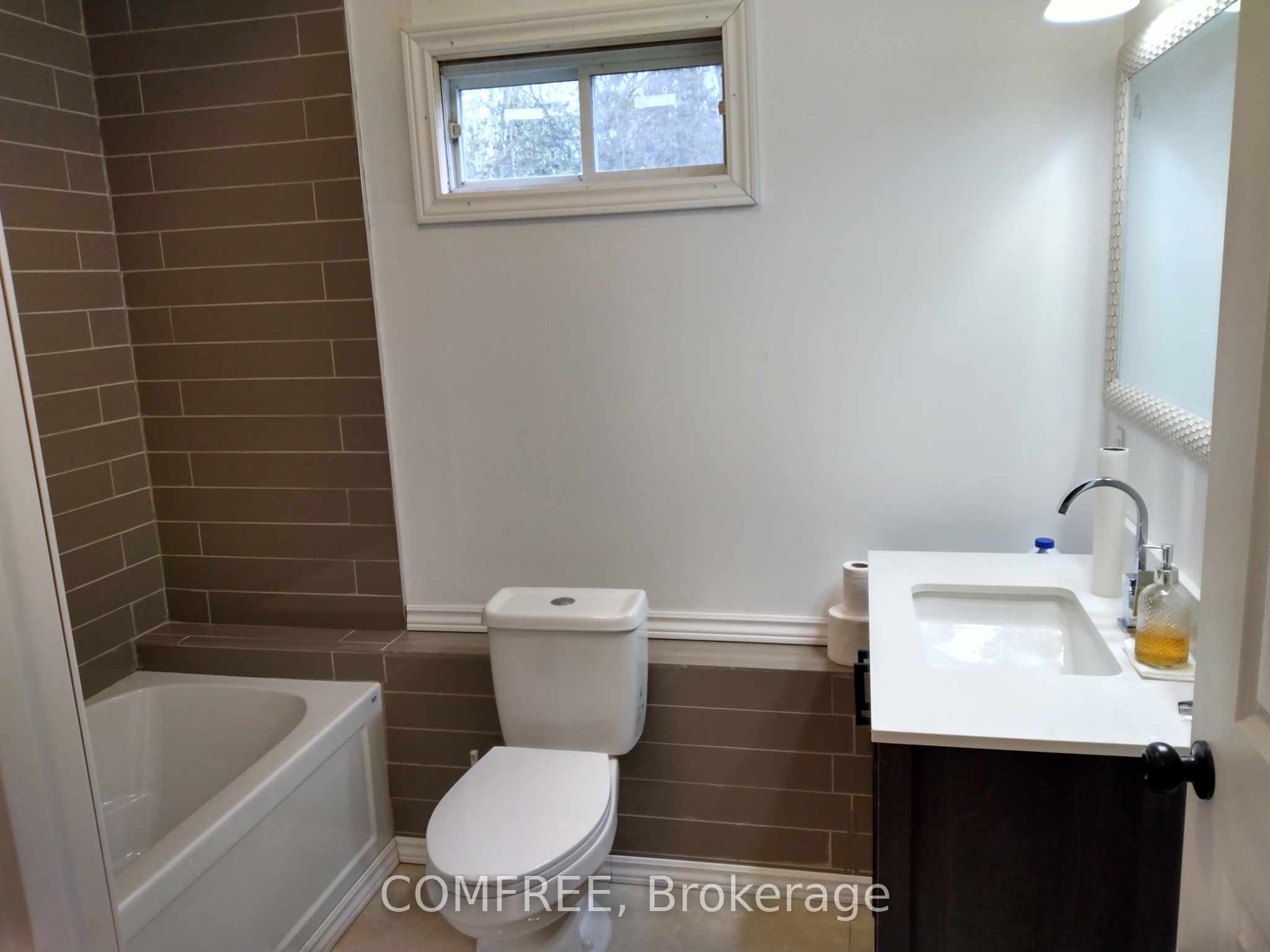 7177 Beach Drive Property Photo 12