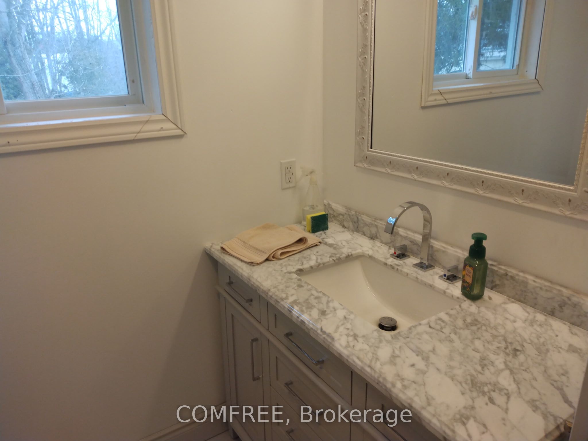 7177 Beach Drive Property Photo 15