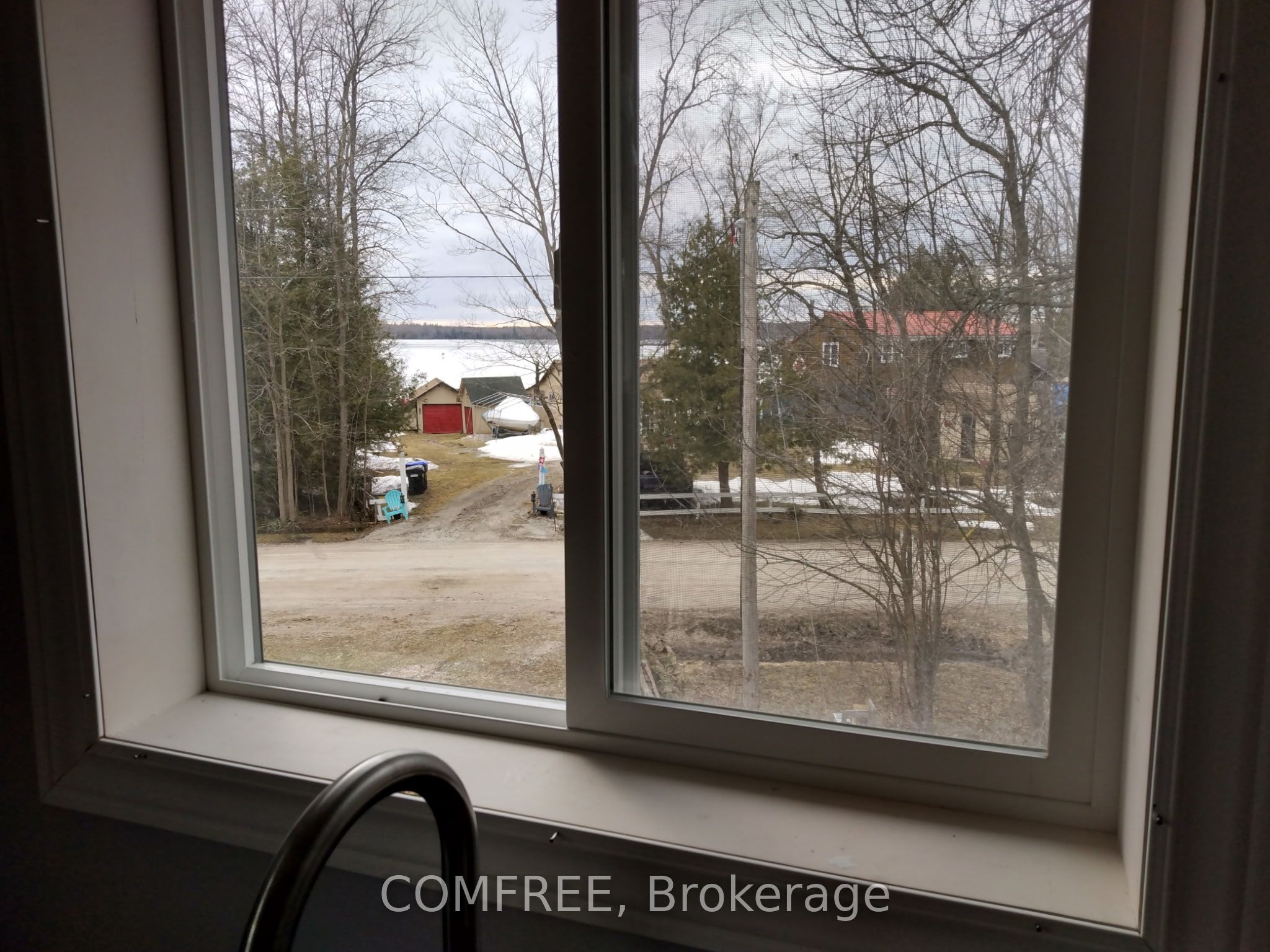 7177 Beach Drive Property Photo 21