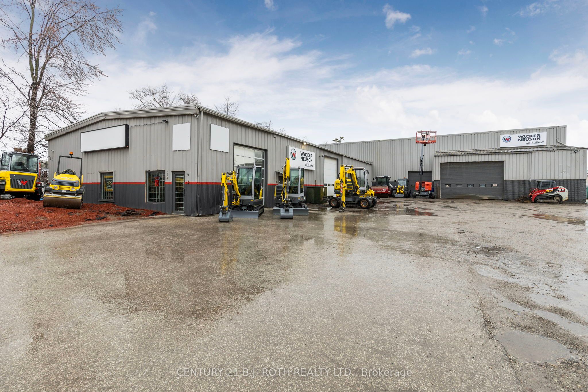 9 Ferndale Drive Property Photo 1