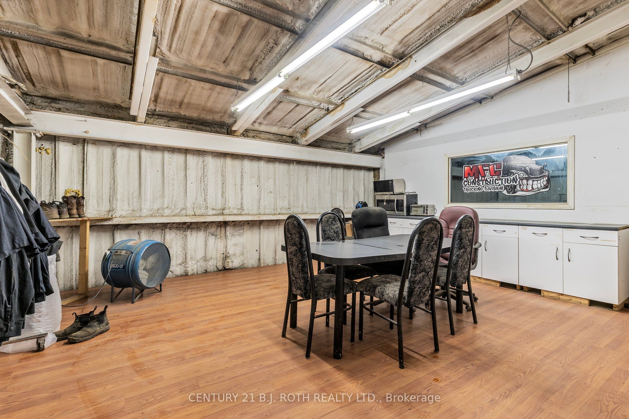 9 Ferndale Drive Property Photo 34