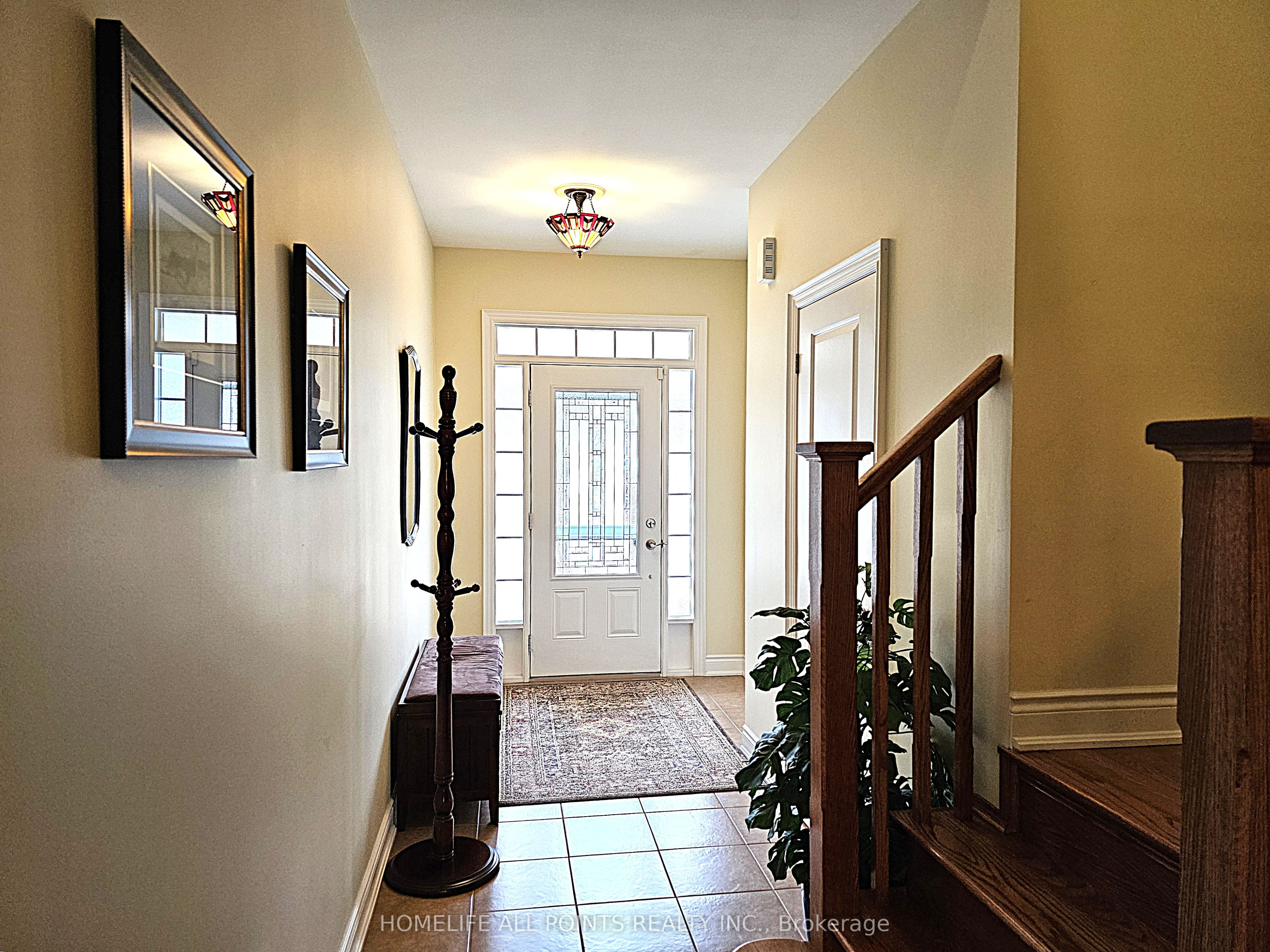 34 Savannah Crescent Property Photo 3