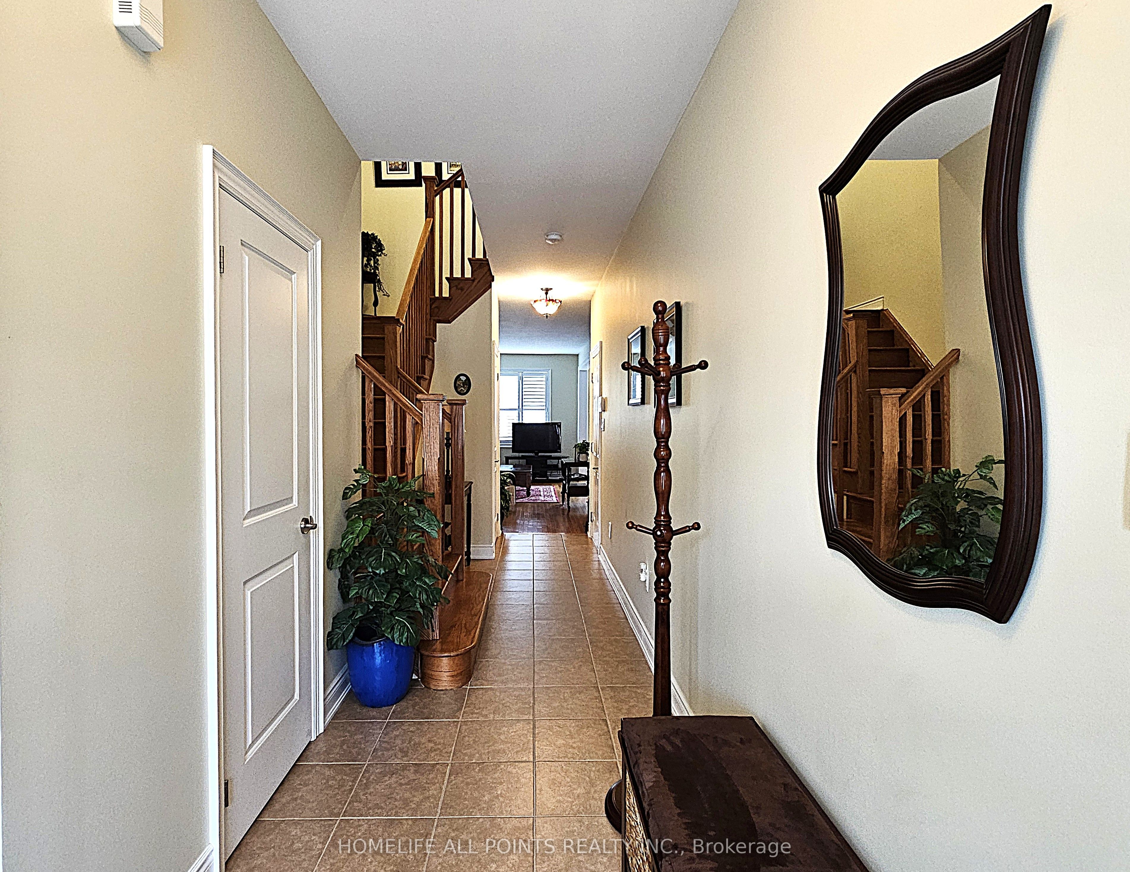 34 Savannah Crescent Property Photo 4