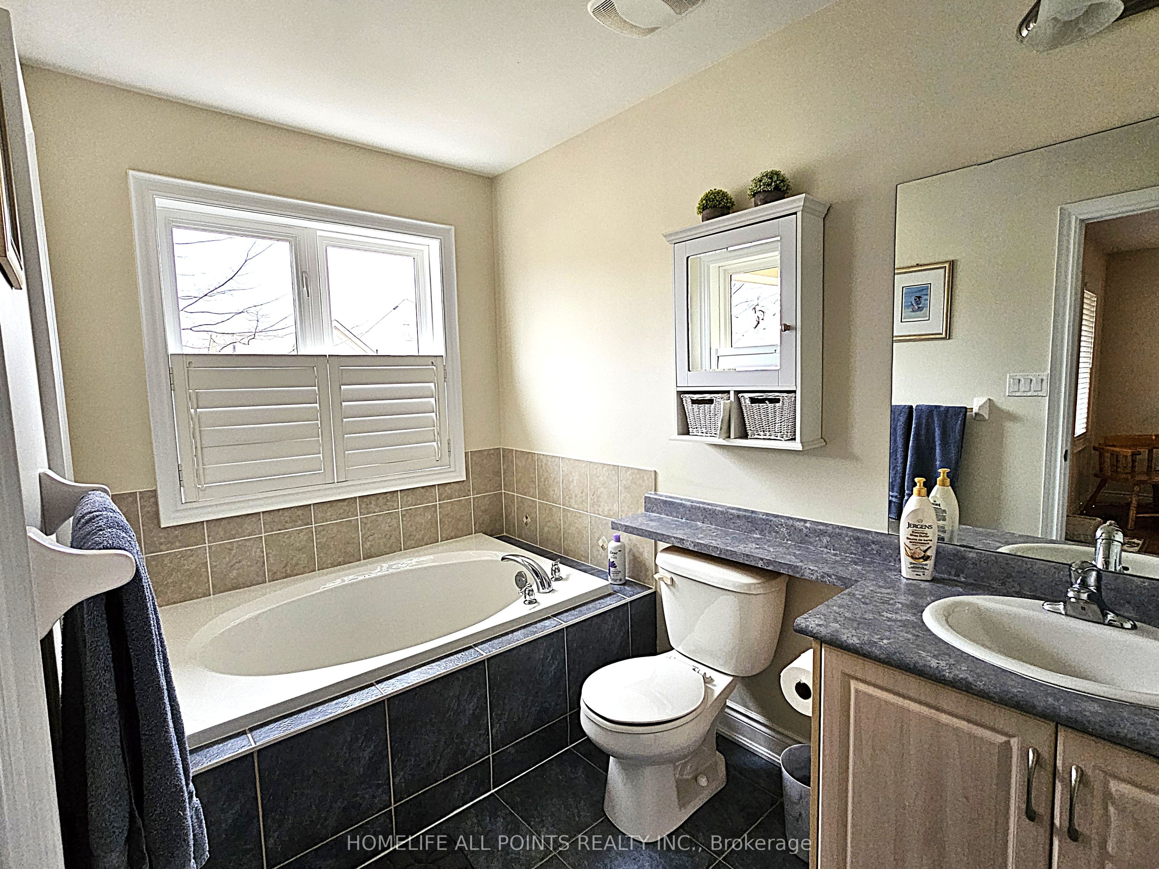 34 Savannah Crescent Property Photo 29