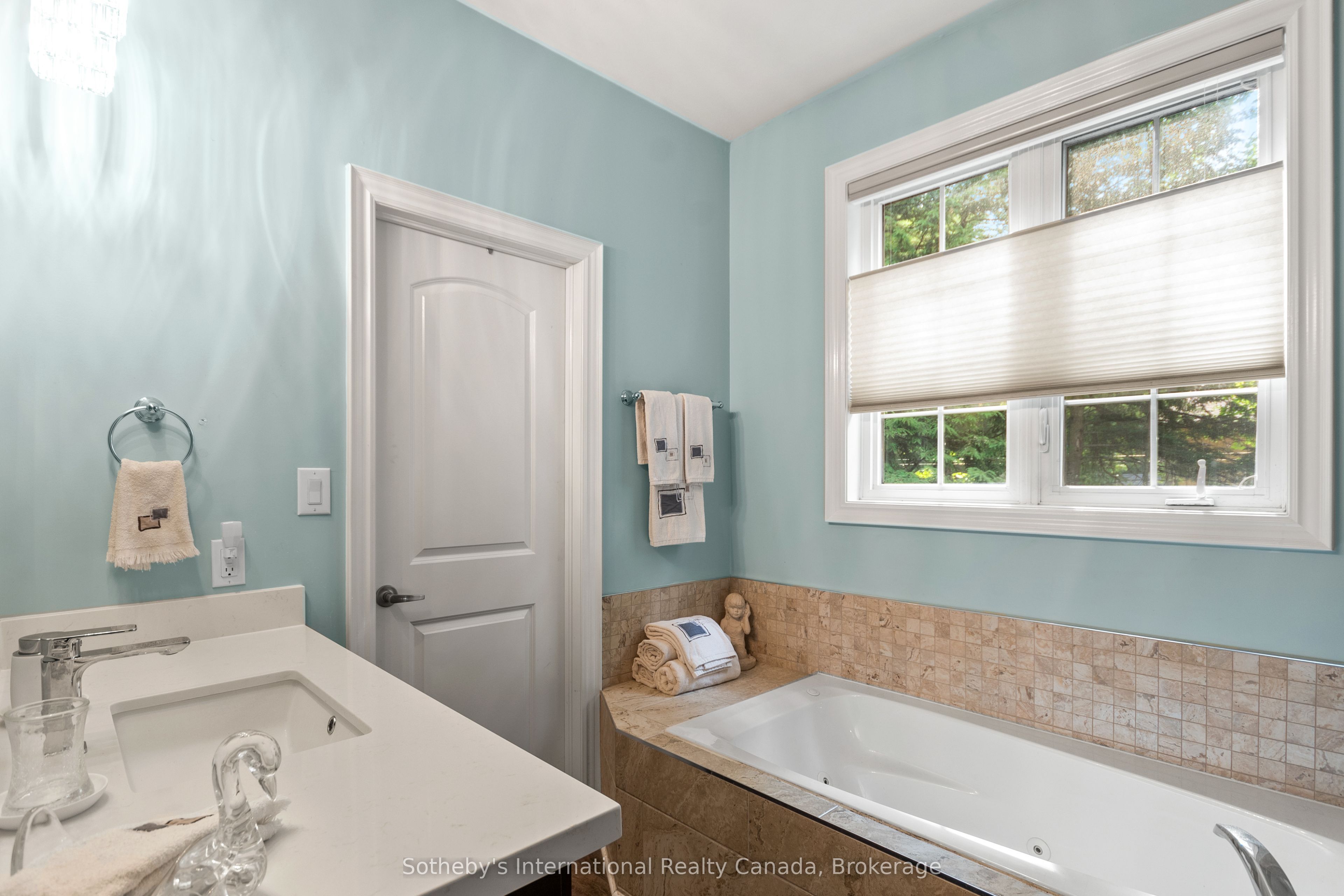 156 Moreau Parkway Property Photo 15