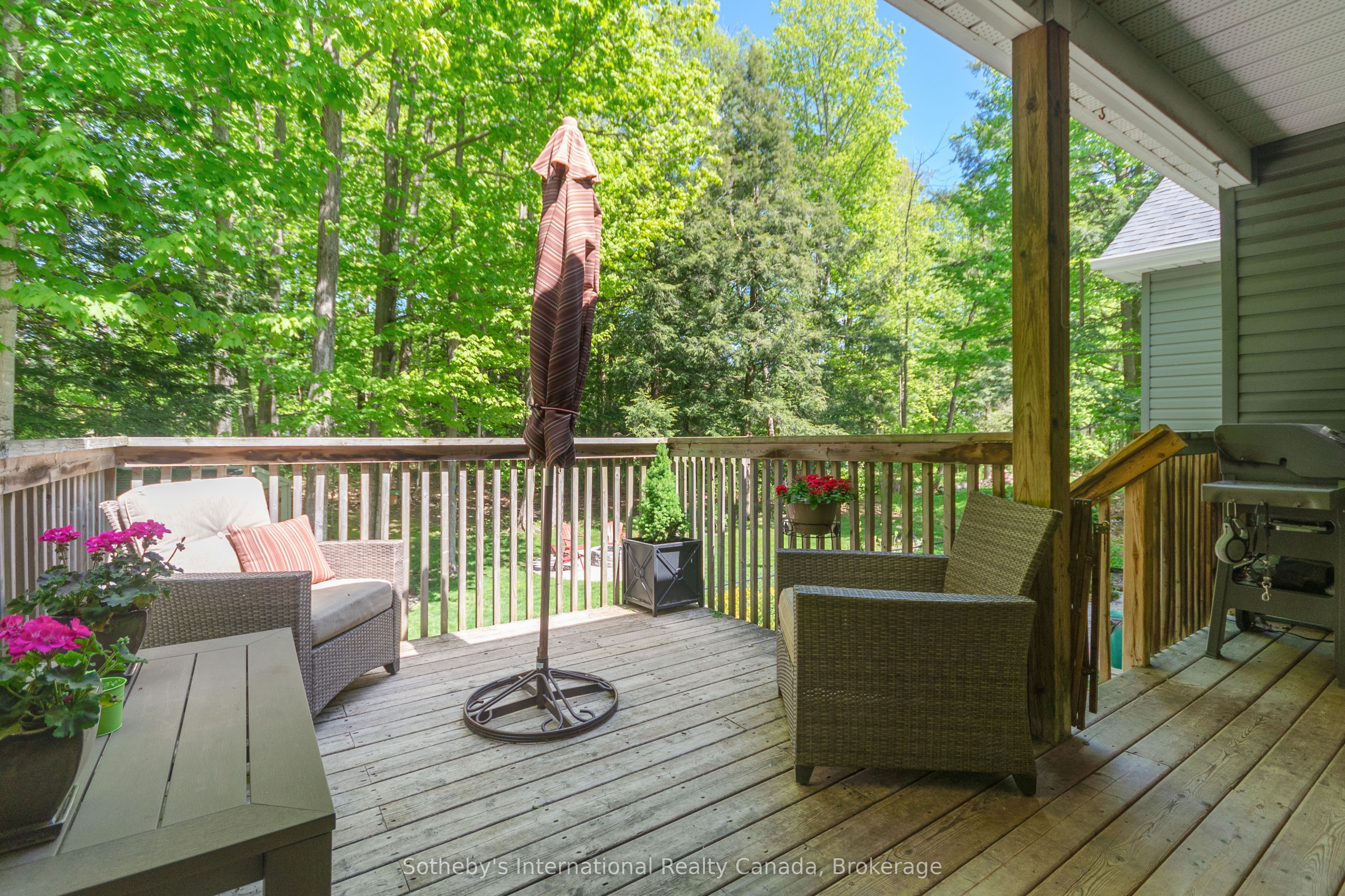 156 Moreau Parkway Property Photo 29