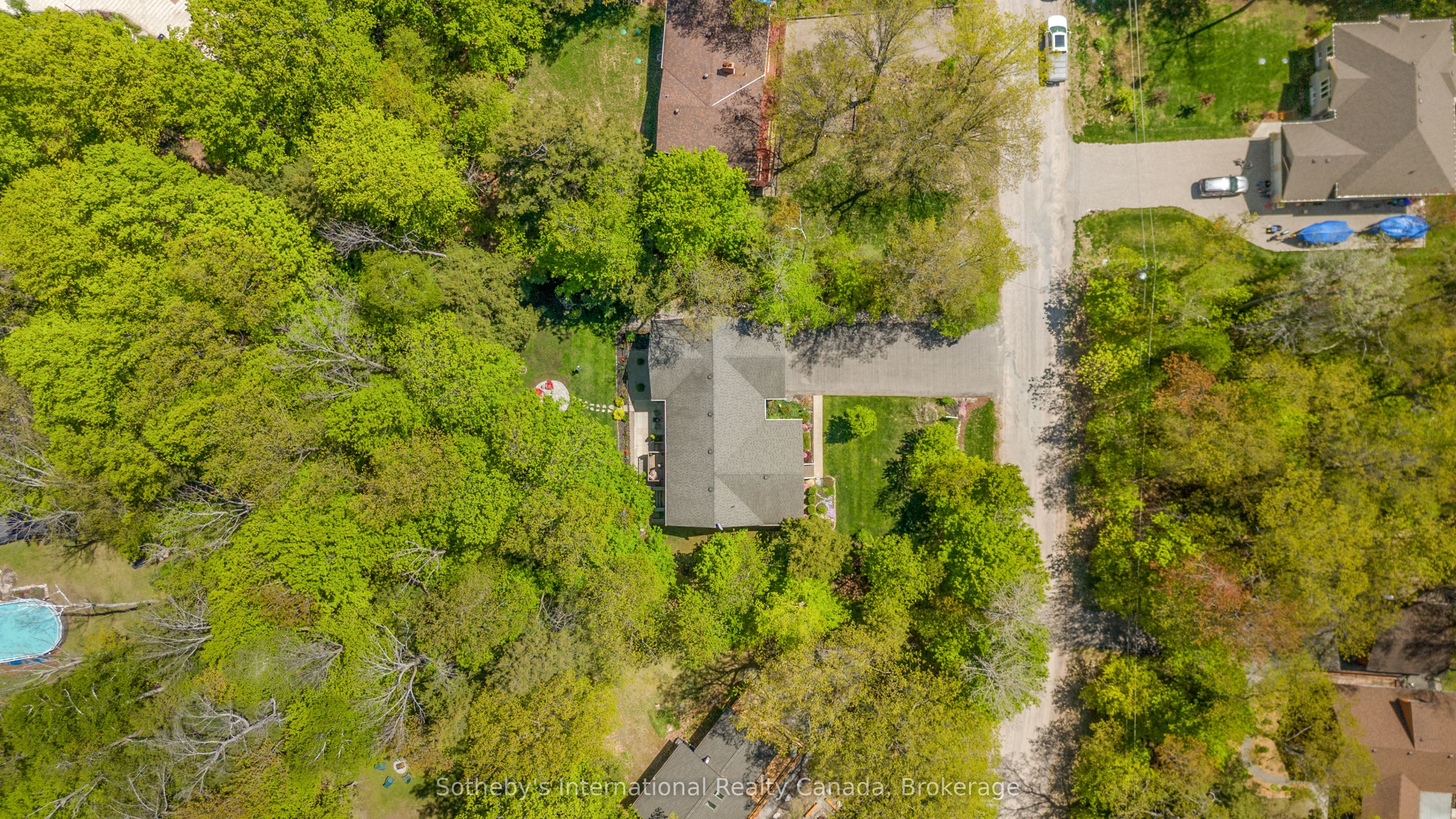 156 Moreau Parkway Property Photo 43