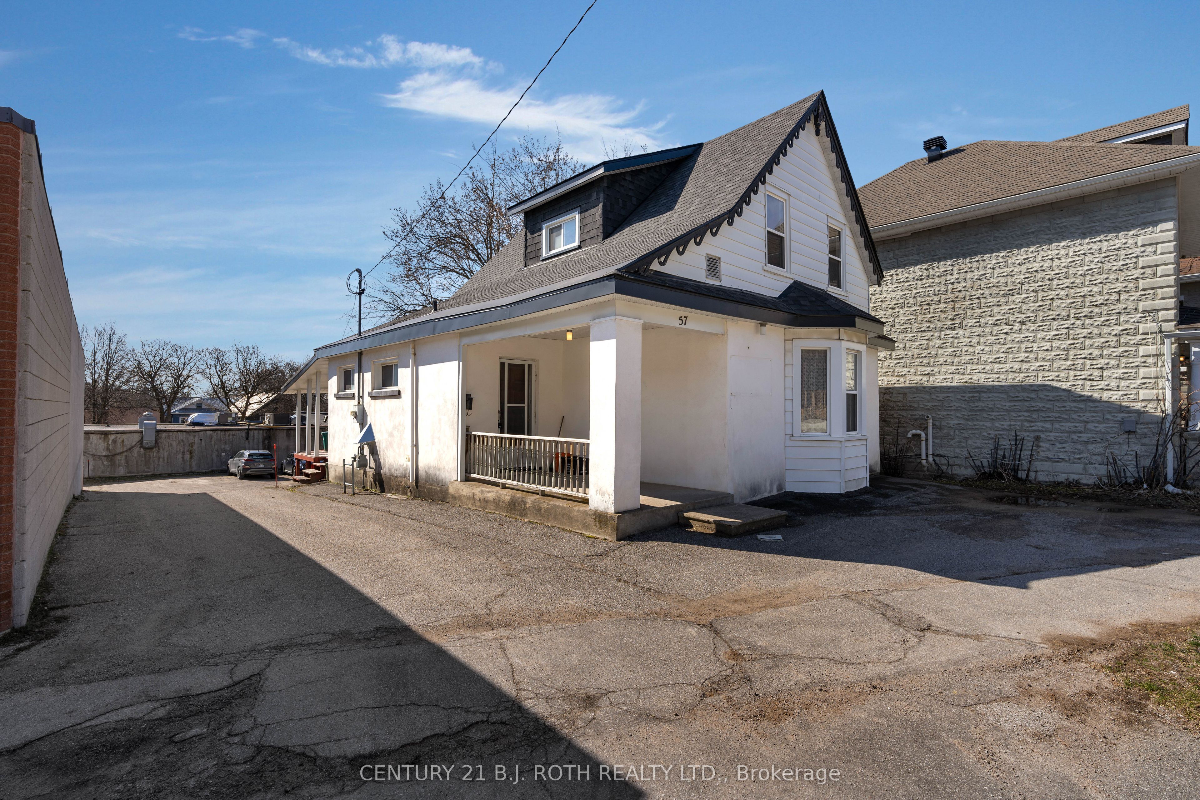 57 Nottawasaga Street Property Photo 1