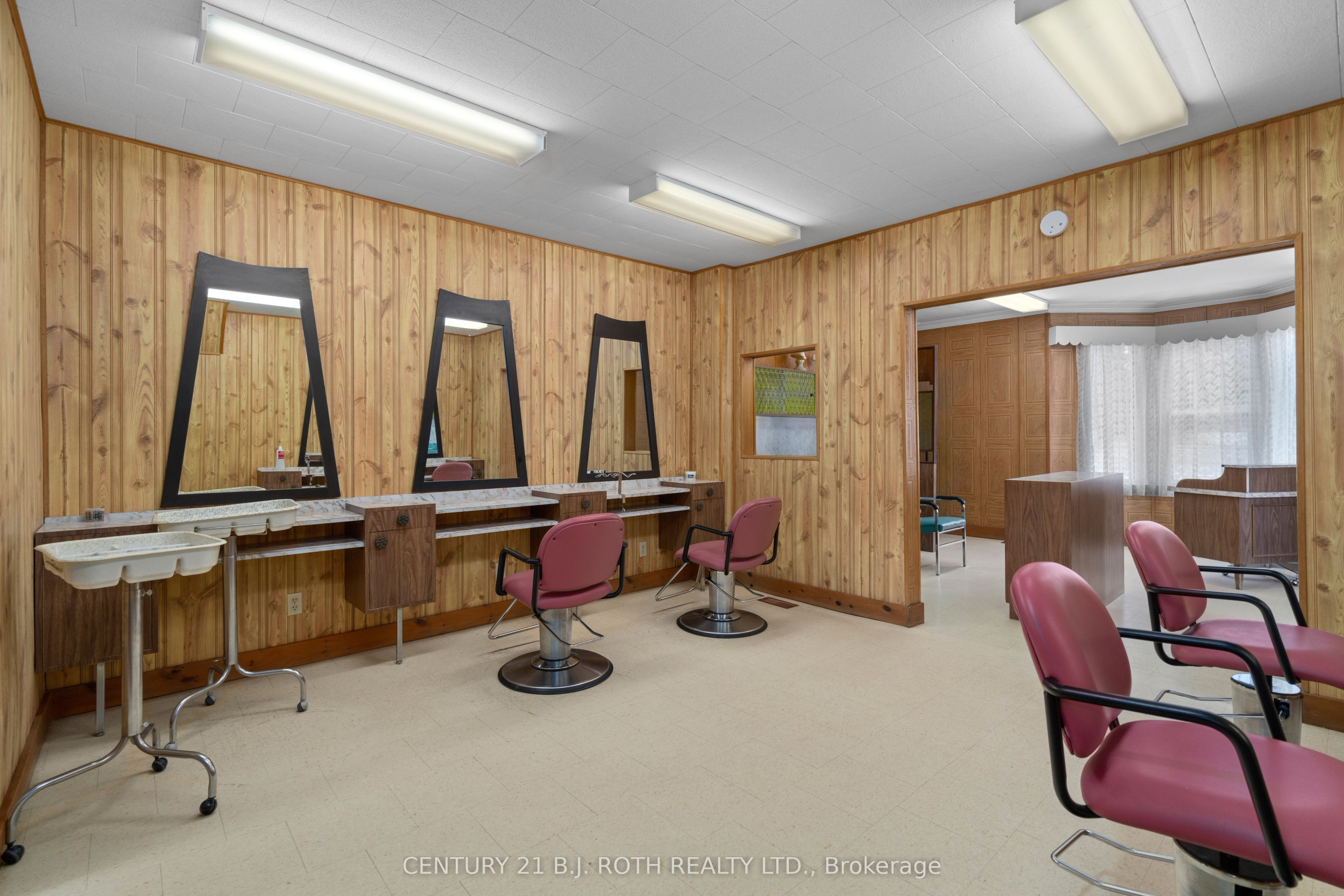 57 Nottawasaga Street Property Photo 11