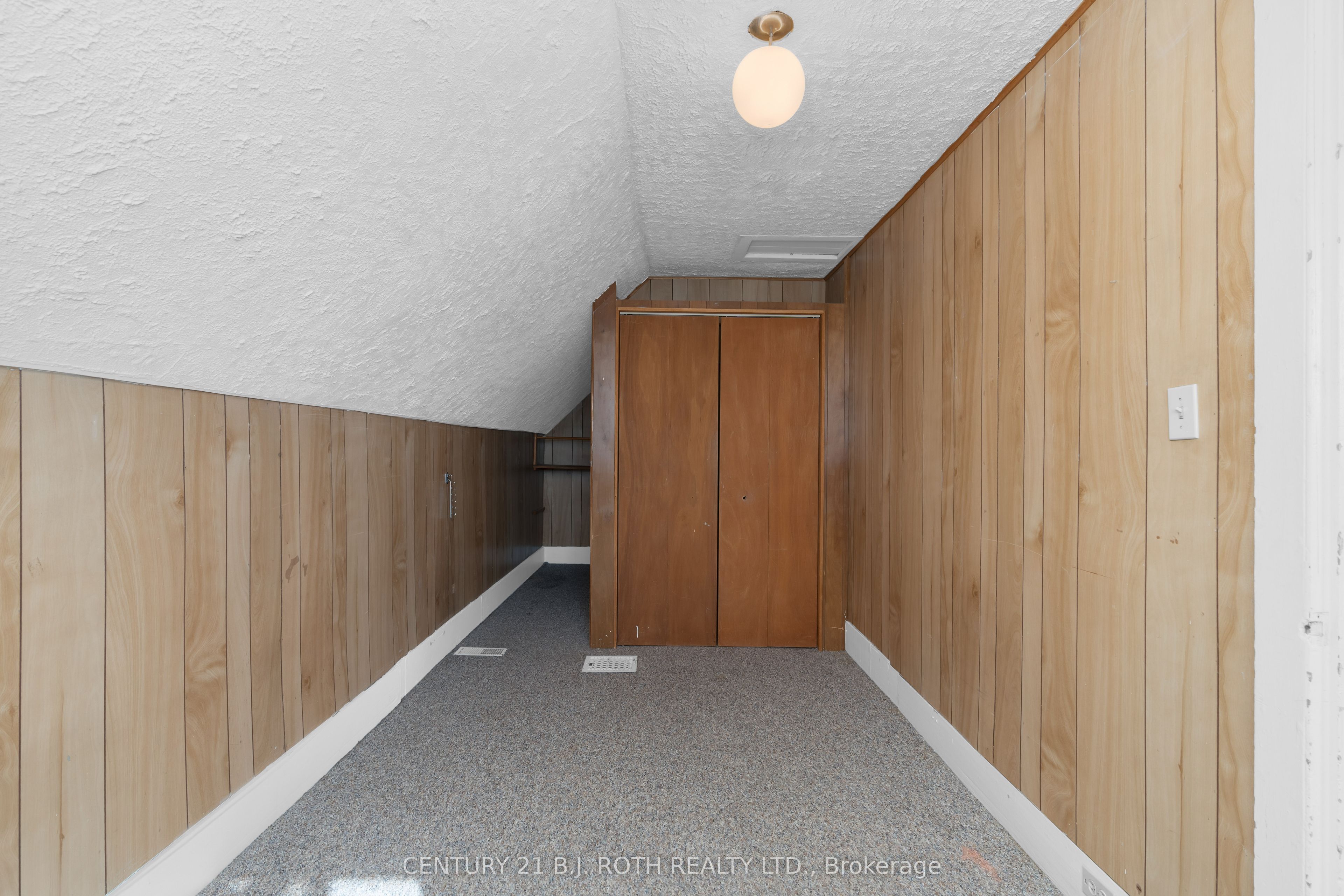57 Nottawasaga Street Property Photo 25