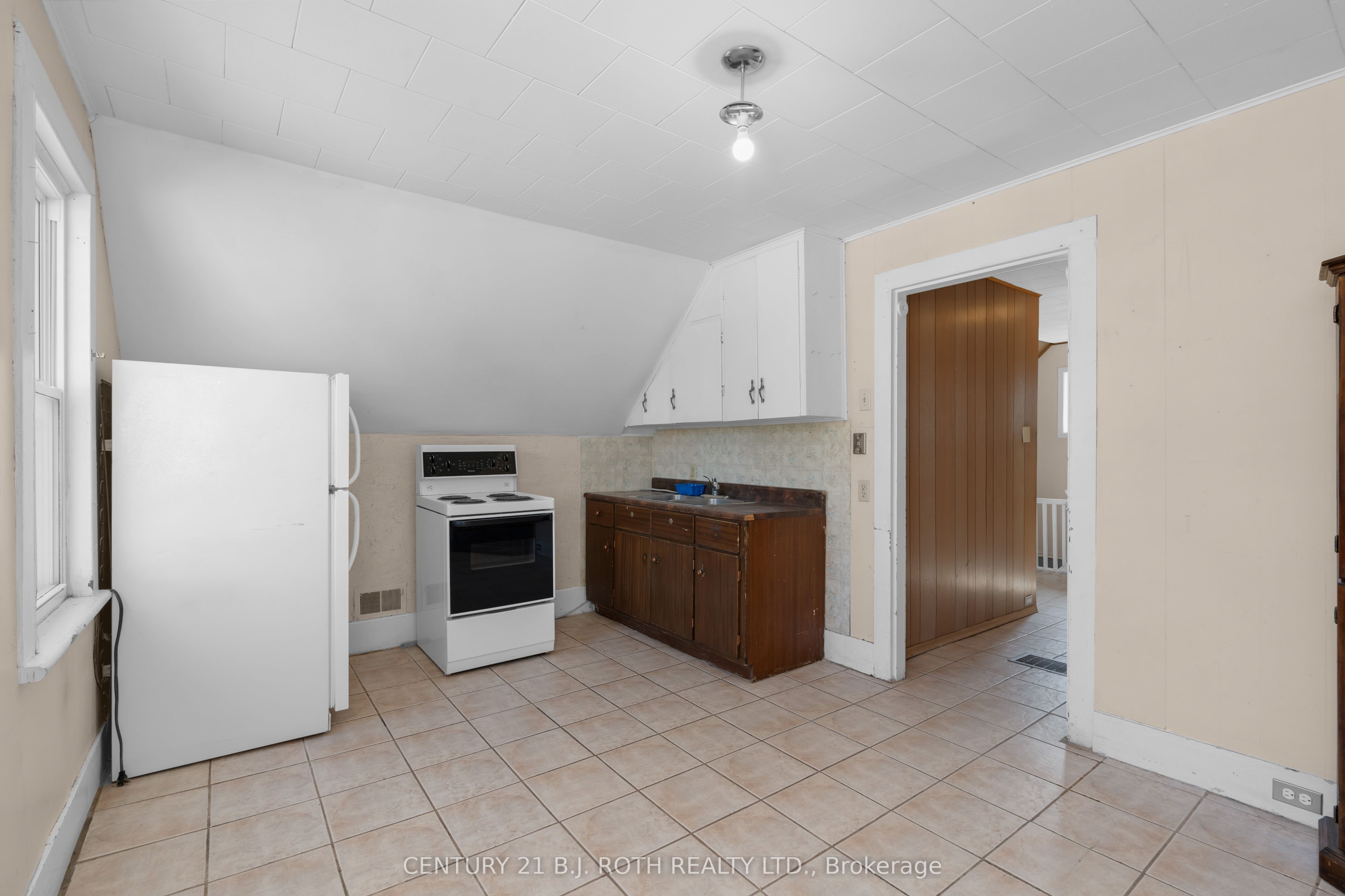 57 Nottawasaga Street Property Photo 32