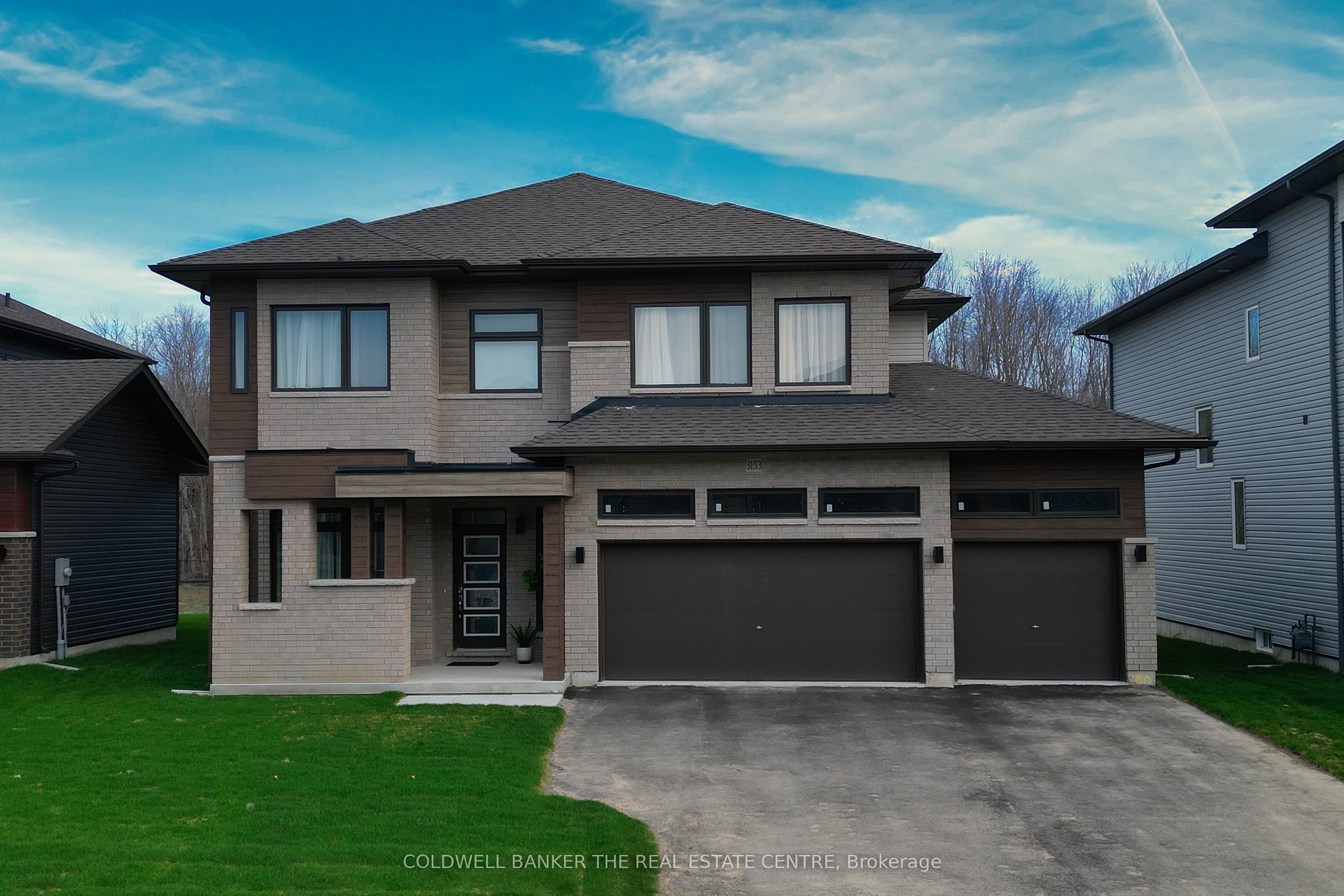 3153 Searidge Street Property Photo 1