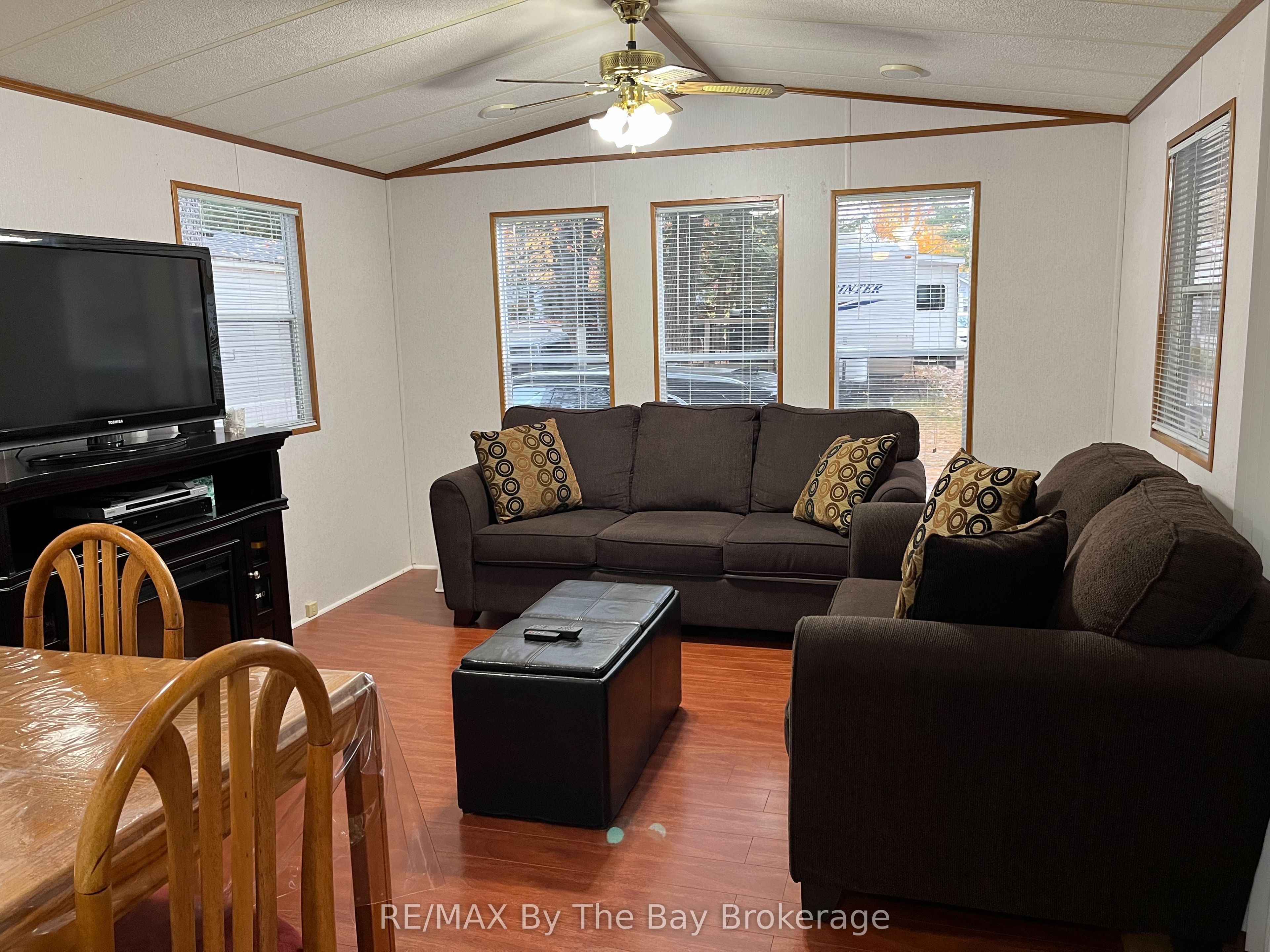 85 Theme Park Drive 68 Property Photo 8