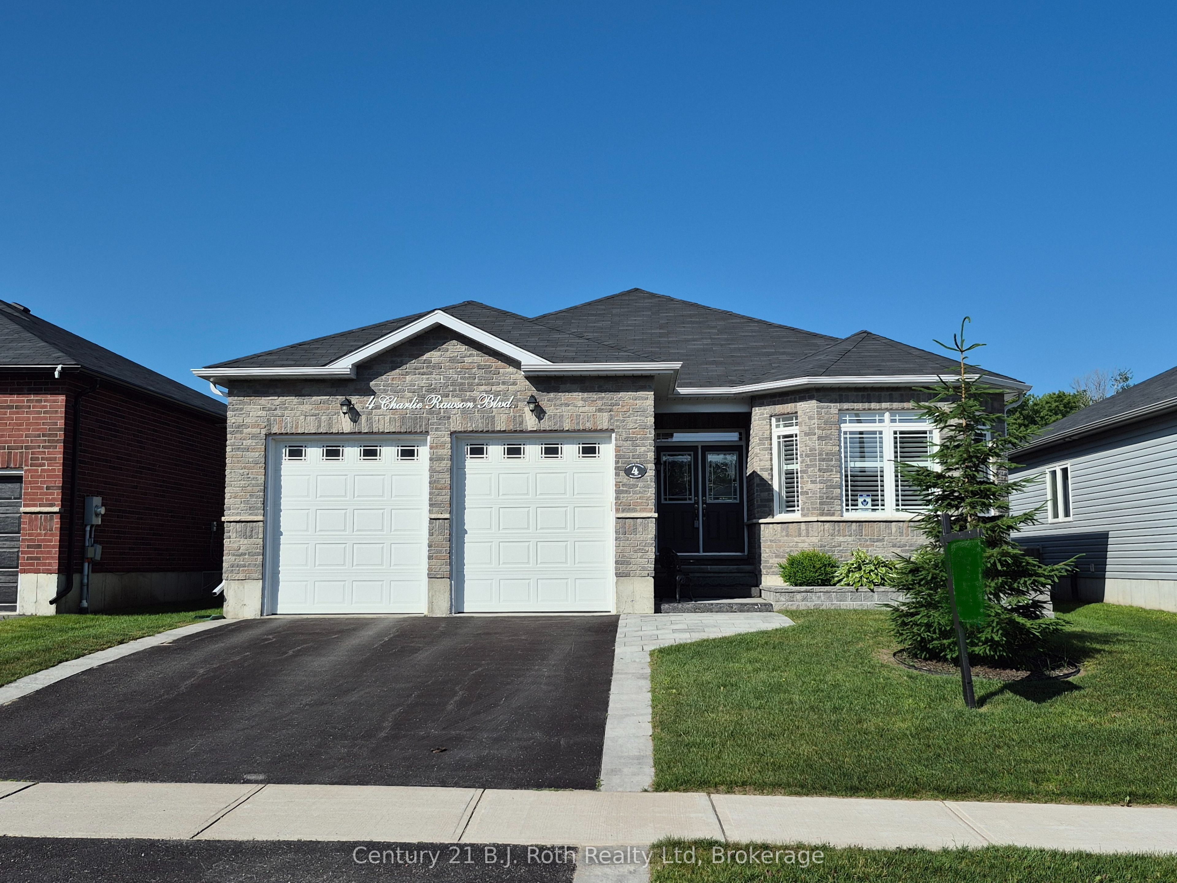 4 Charlie Rawson Boulevard Property Photo 1