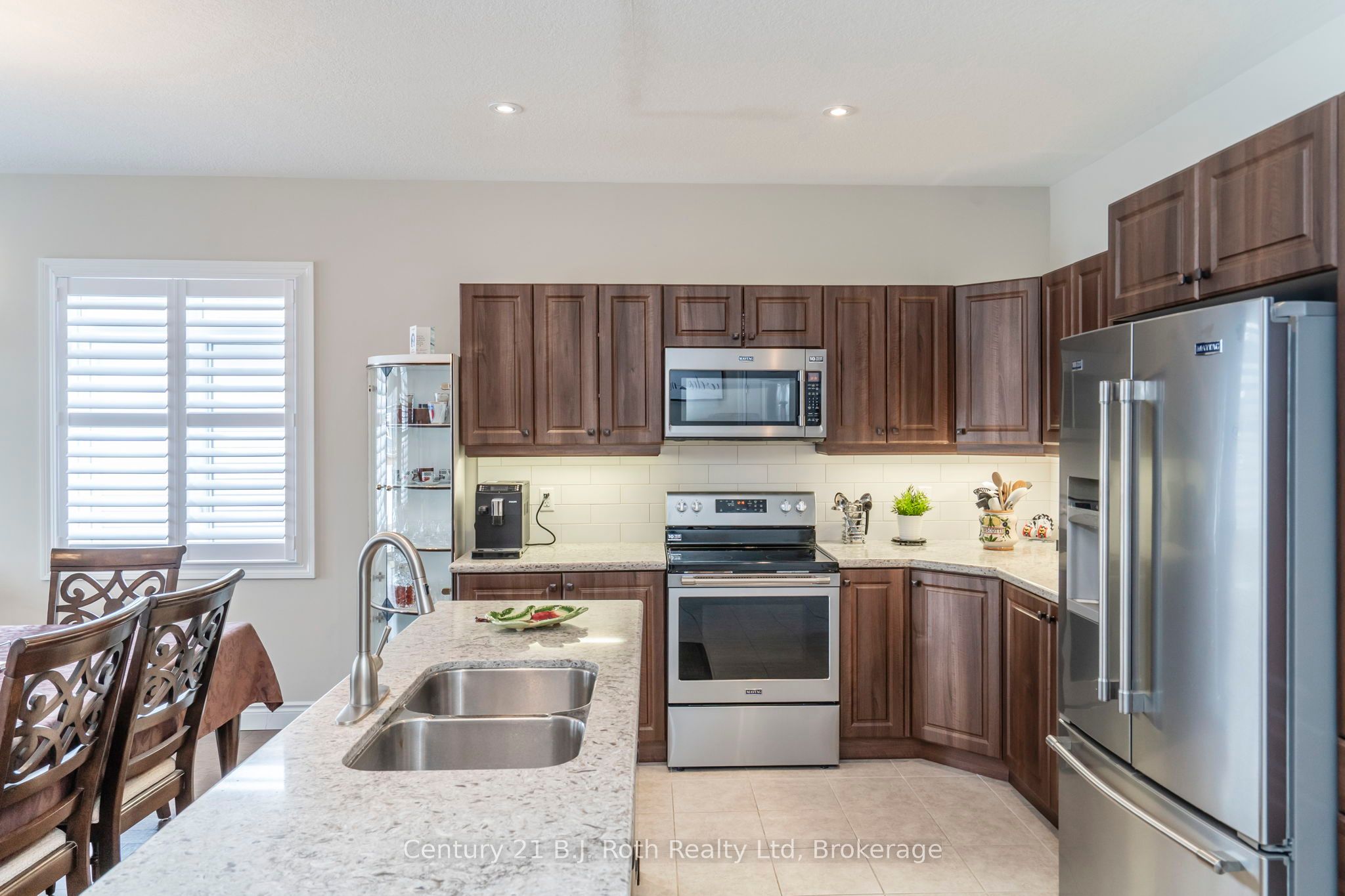 4 Charlie Rawson Boulevard Property Photo 5