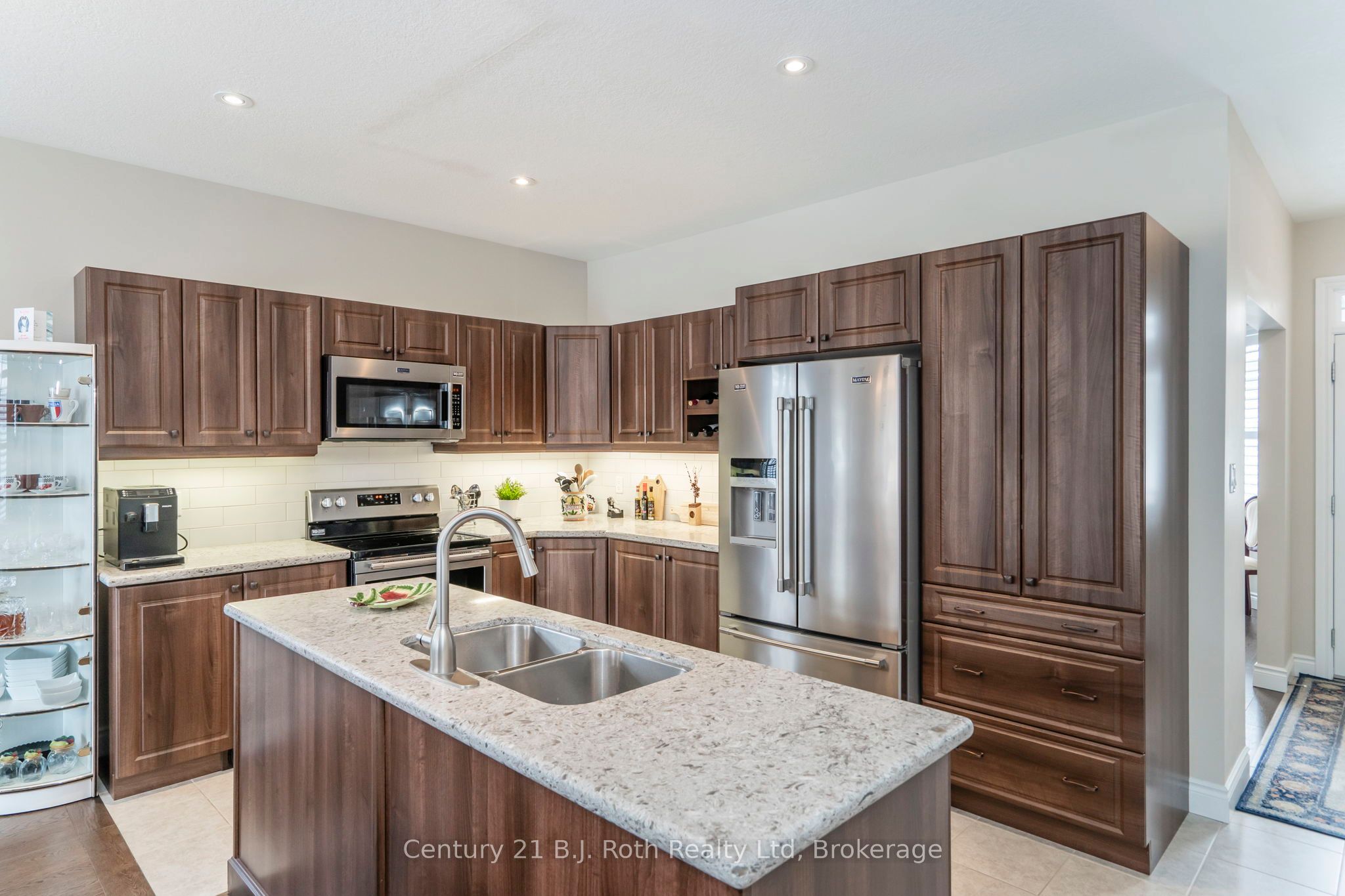 4 Charlie Rawson Boulevard Property Photo 6