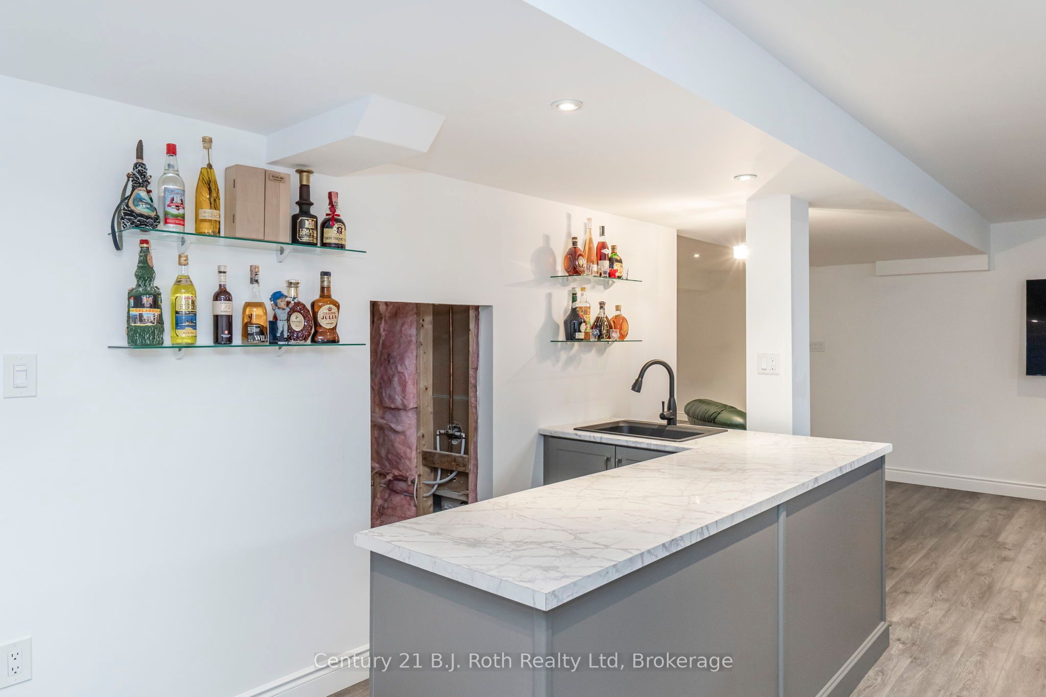 4 Charlie Rawson Boulevard Property Photo 26