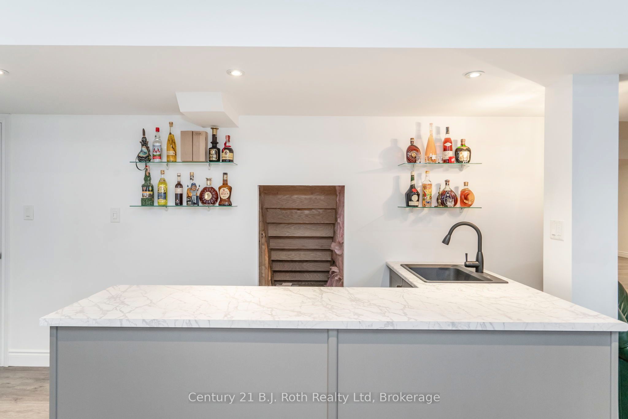 4 Charlie Rawson Boulevard Property Photo 27