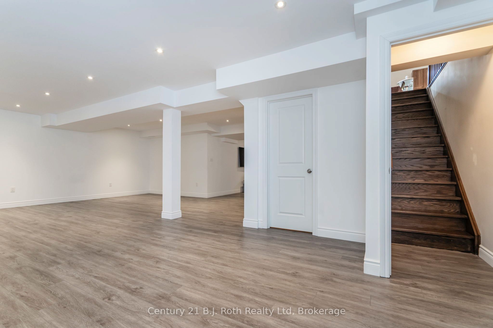 4 Charlie Rawson Boulevard Property Photo 31