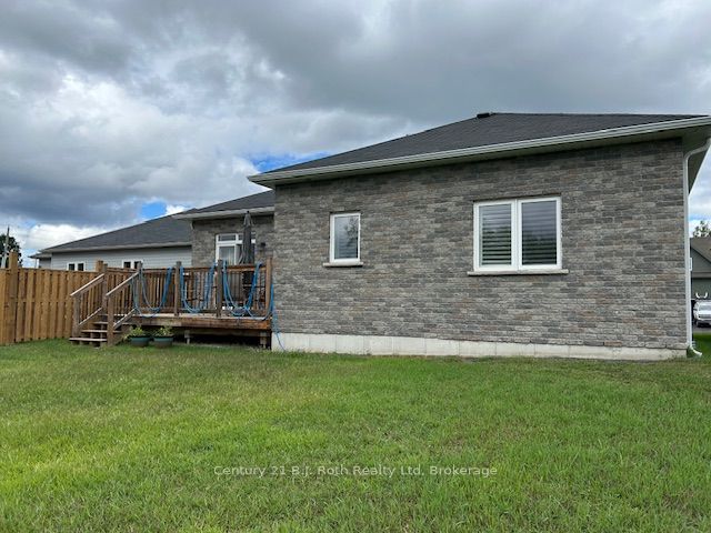 4 Charlie Rawson Boulevard Property Photo 39