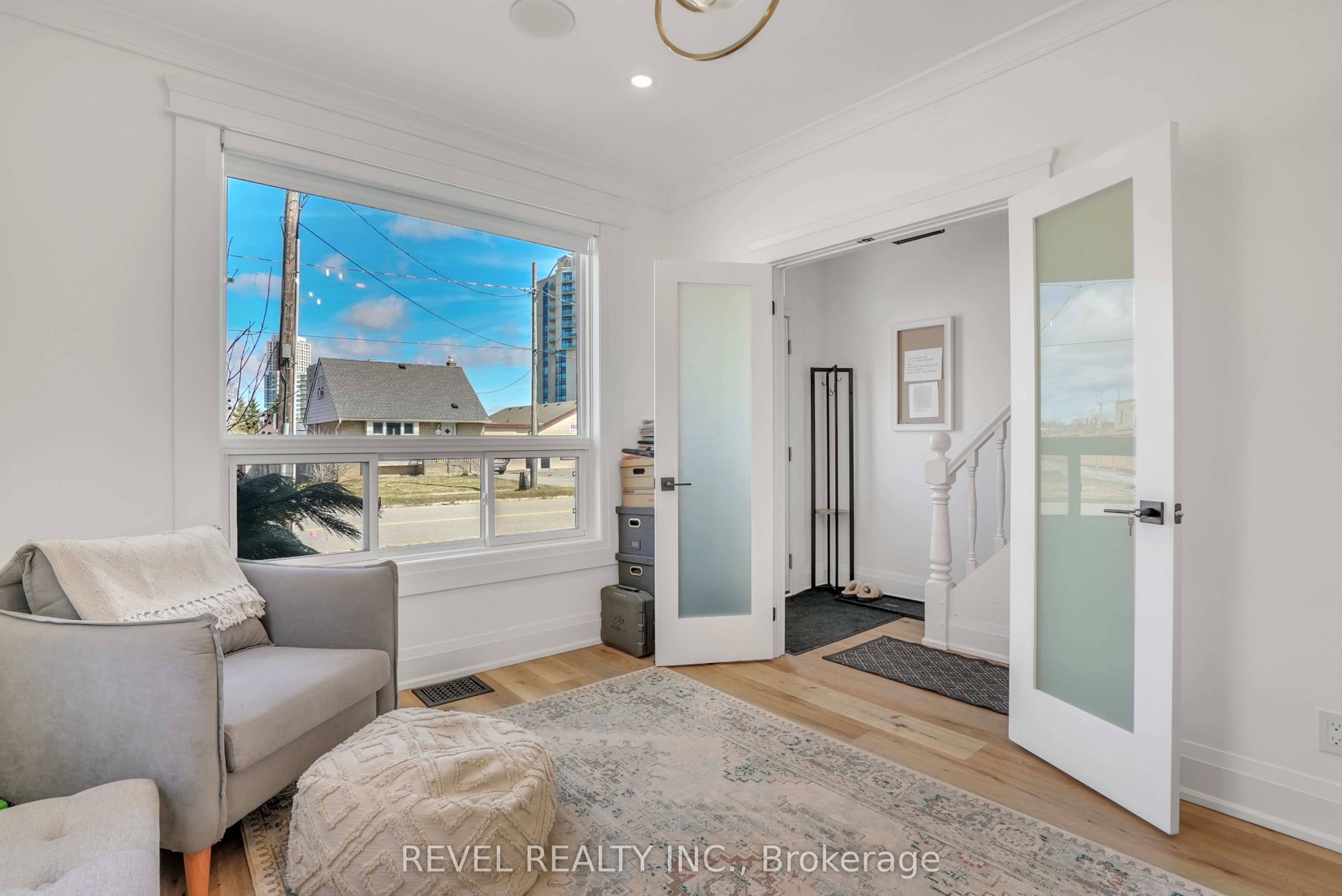 27 Victoria Street Property Photo 9
