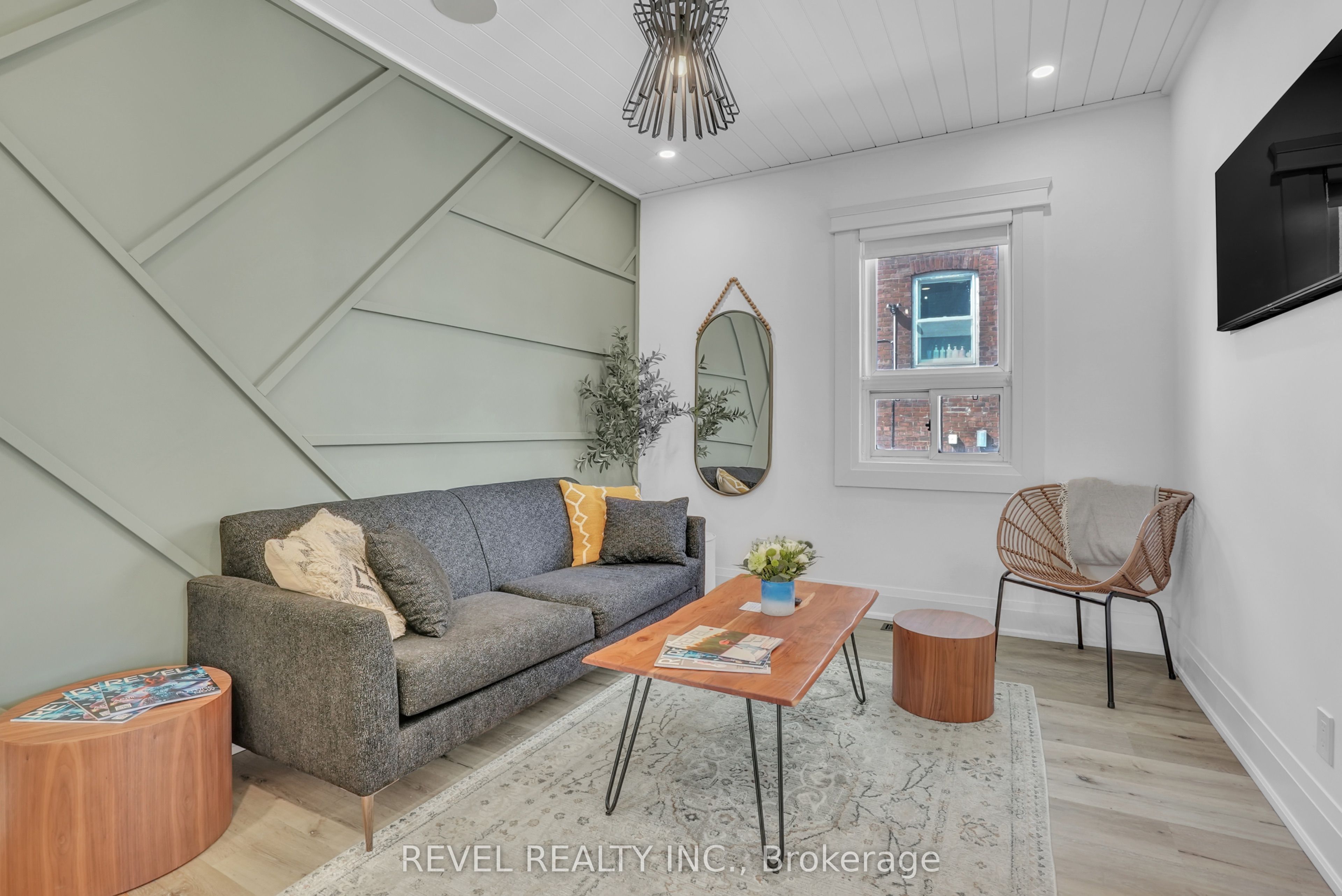 27 Victoria Street Property Photo 13