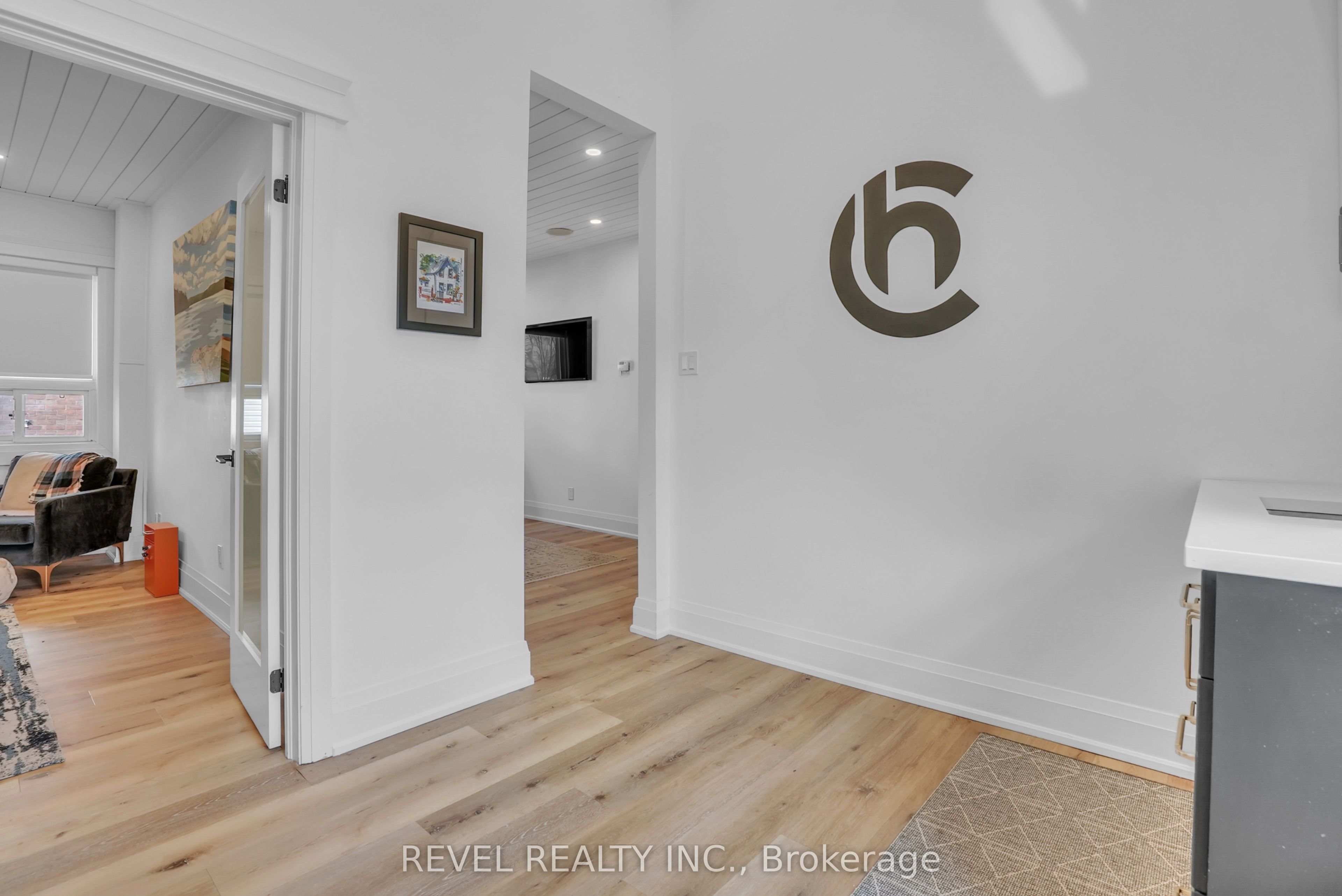 27 Victoria Street Property Photo 16