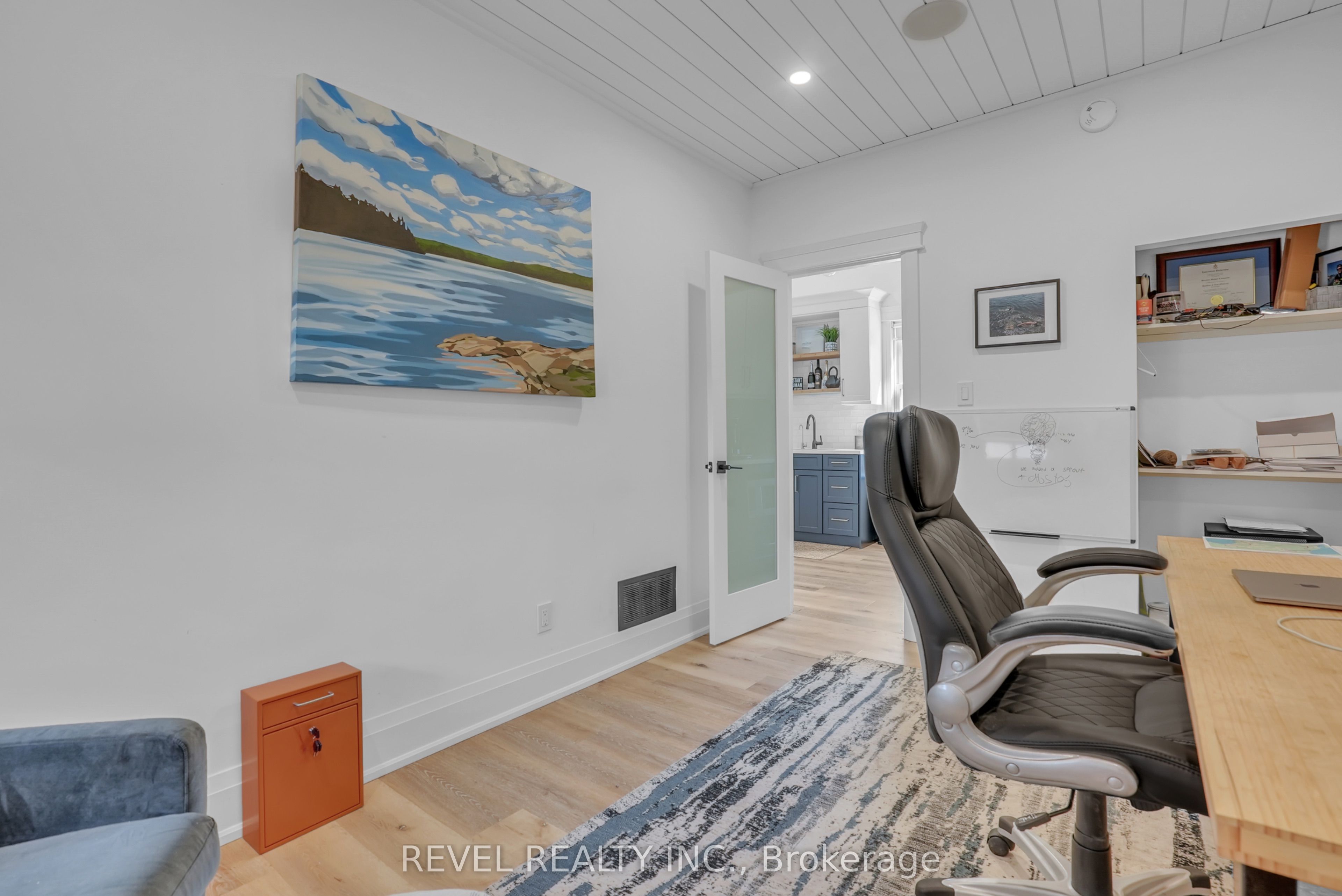 27 Victoria Street Property Photo 20