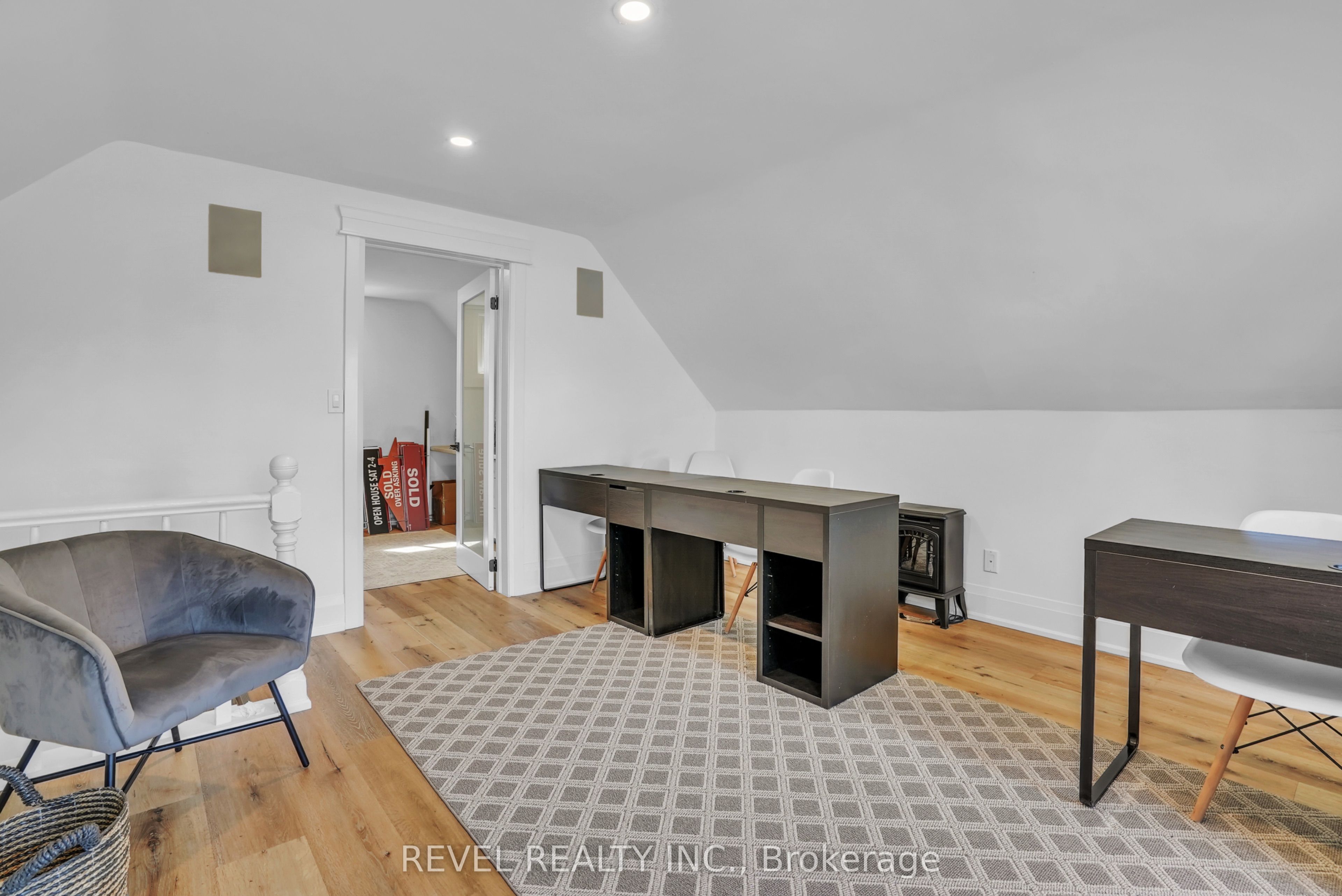 27 Victoria Street Property Photo 29