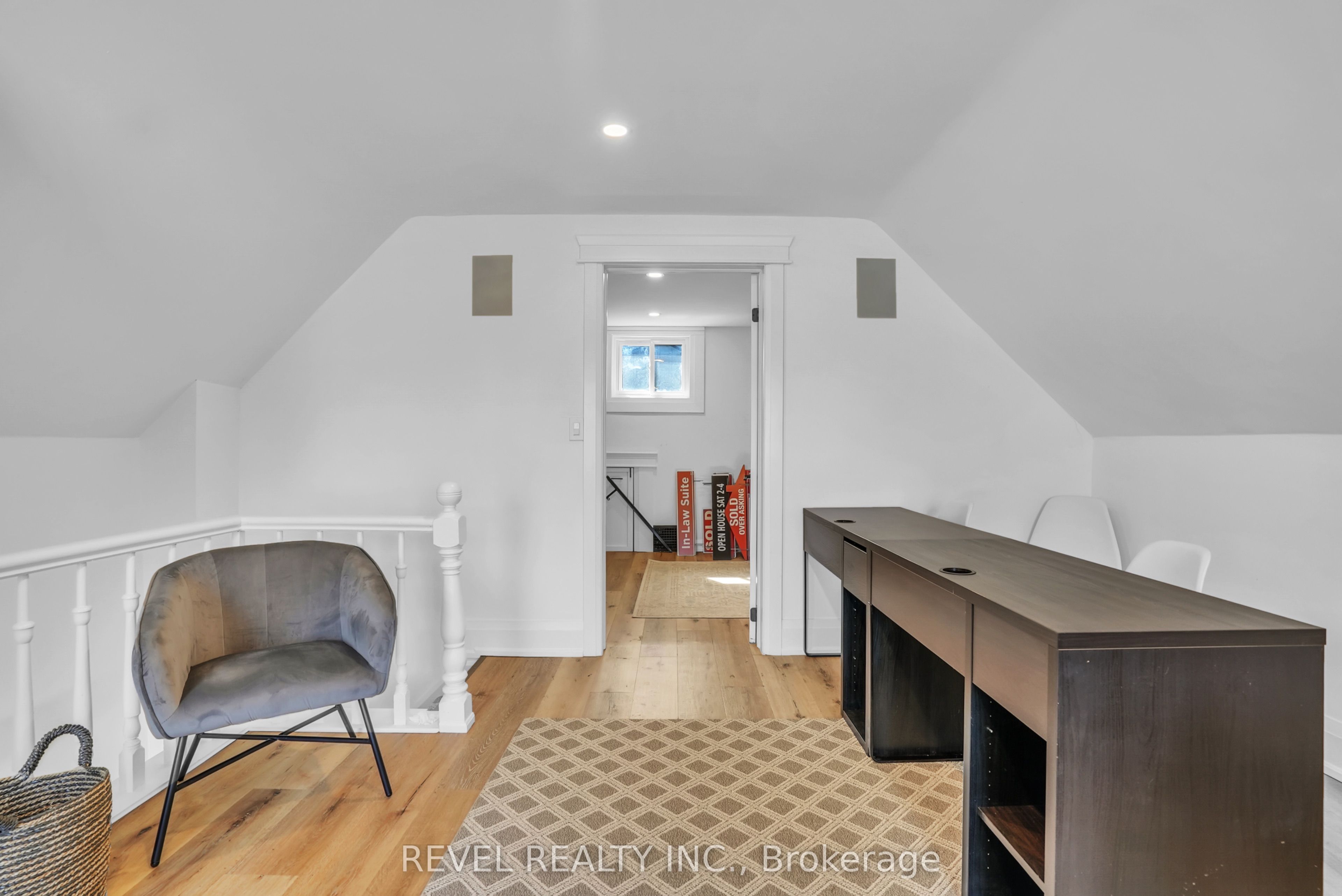 27 Victoria Street Property Photo 30