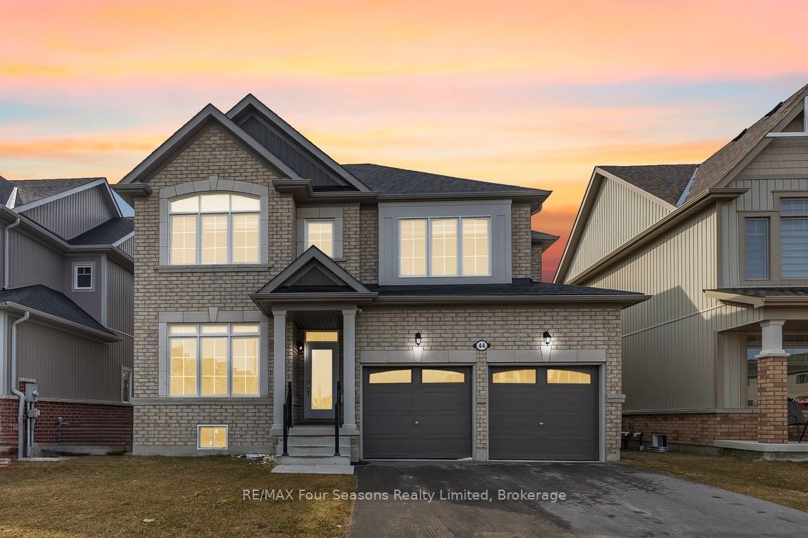 44 Kirby Avenue Property Photo 1