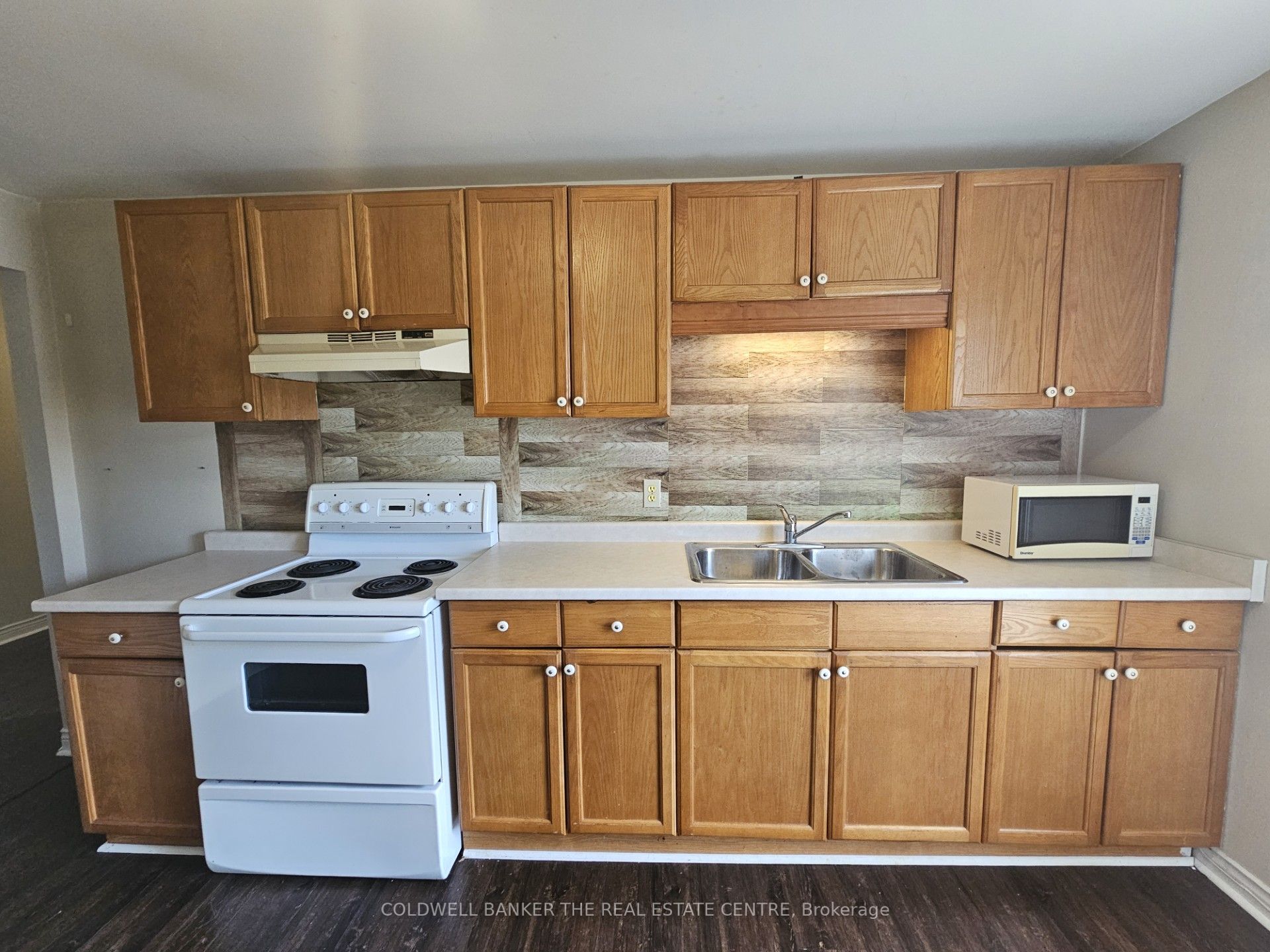 4570 Penetanguishene Rd Property Photo 1