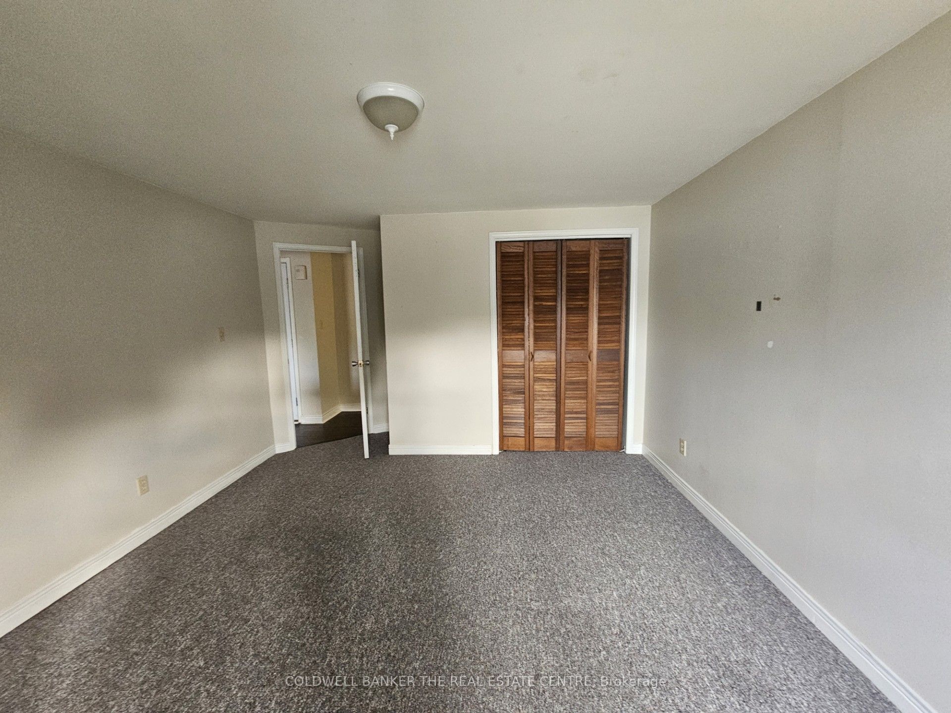 4570 Penetanguishene Road North Property Photo 3