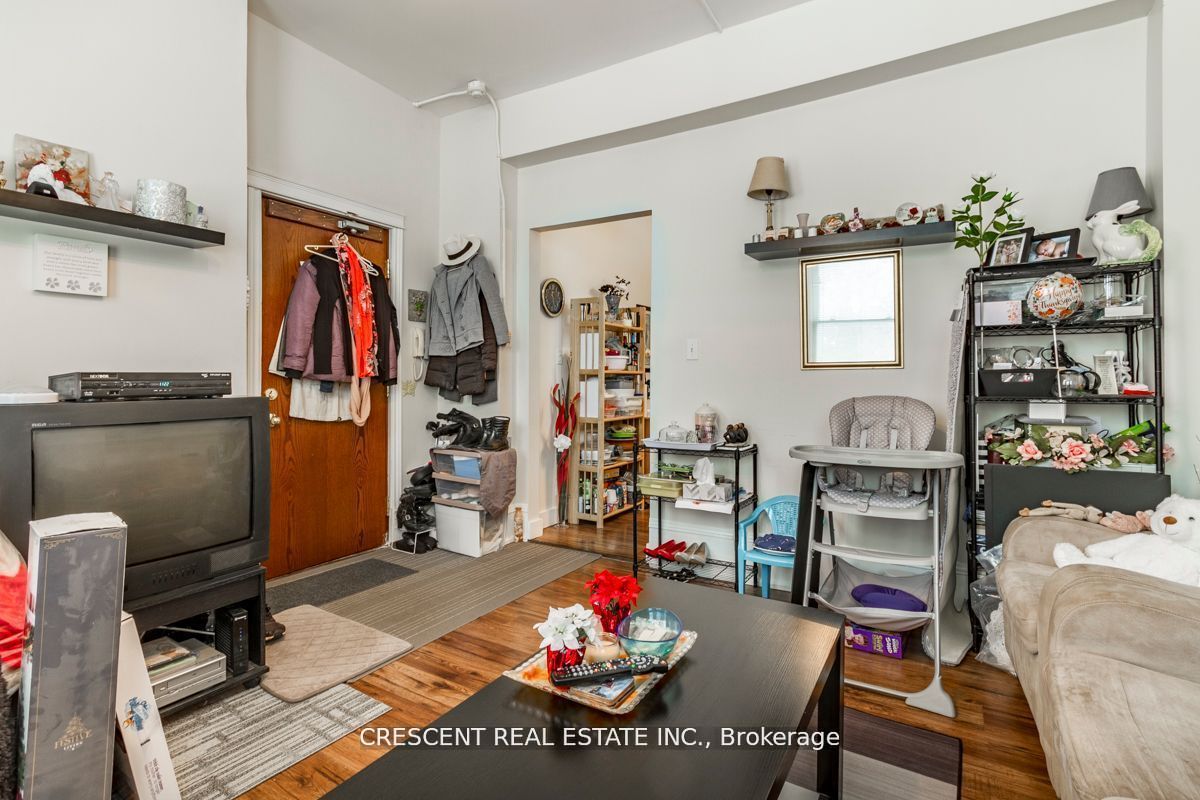 265 Barrie Road Property Photo 11