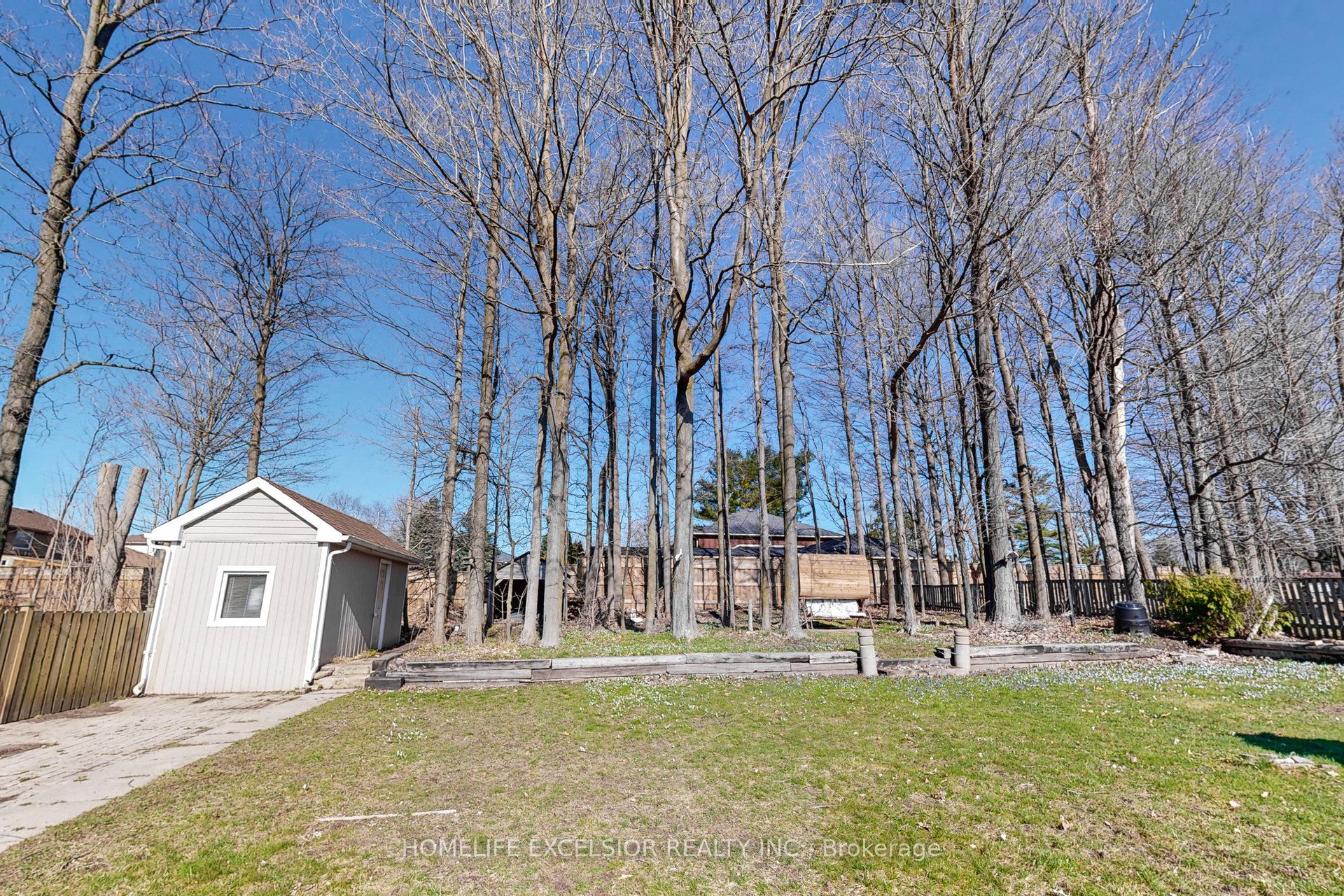 823 Essa Road Property Photo 41