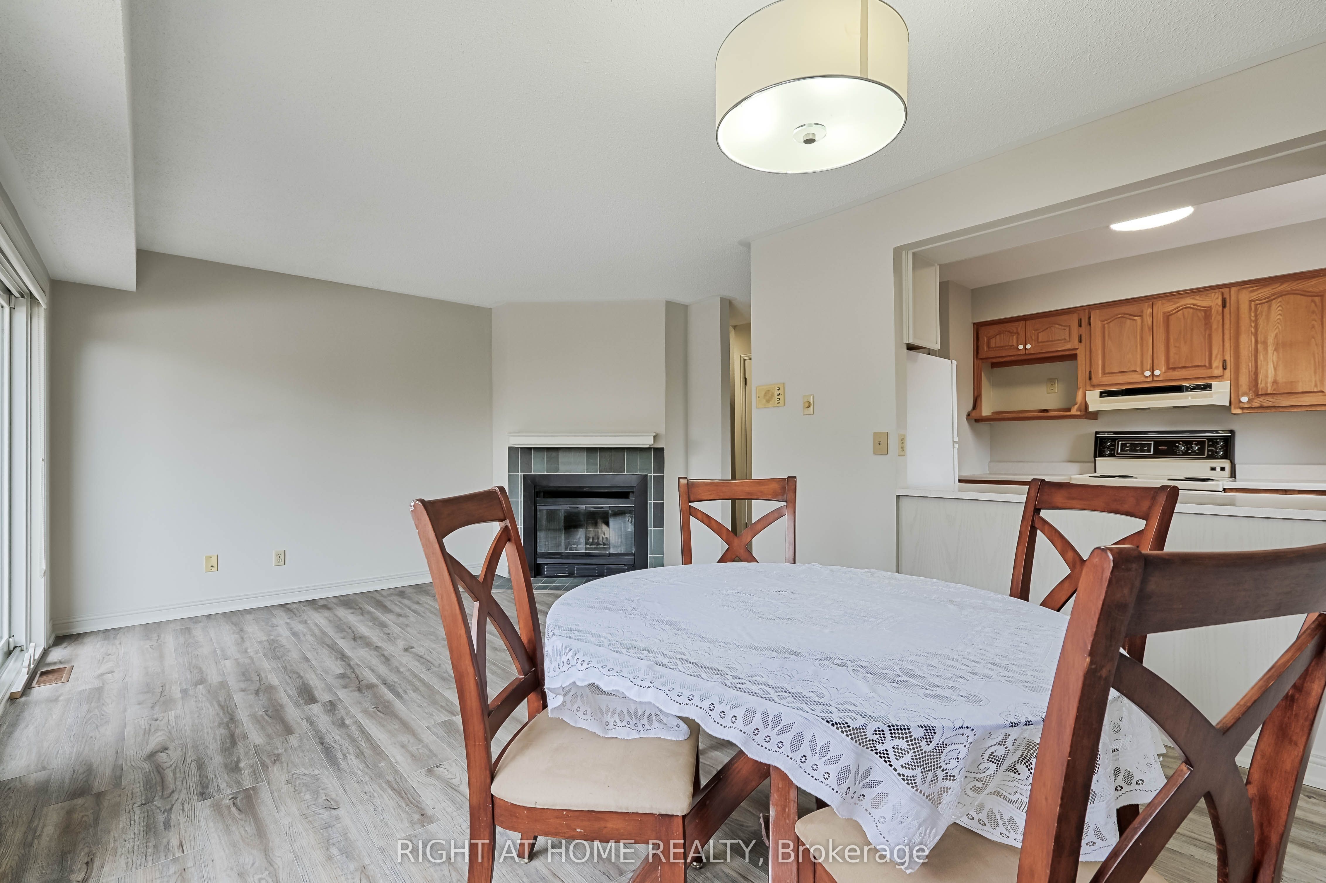 215 Pine Street 4 Property Photo 6
