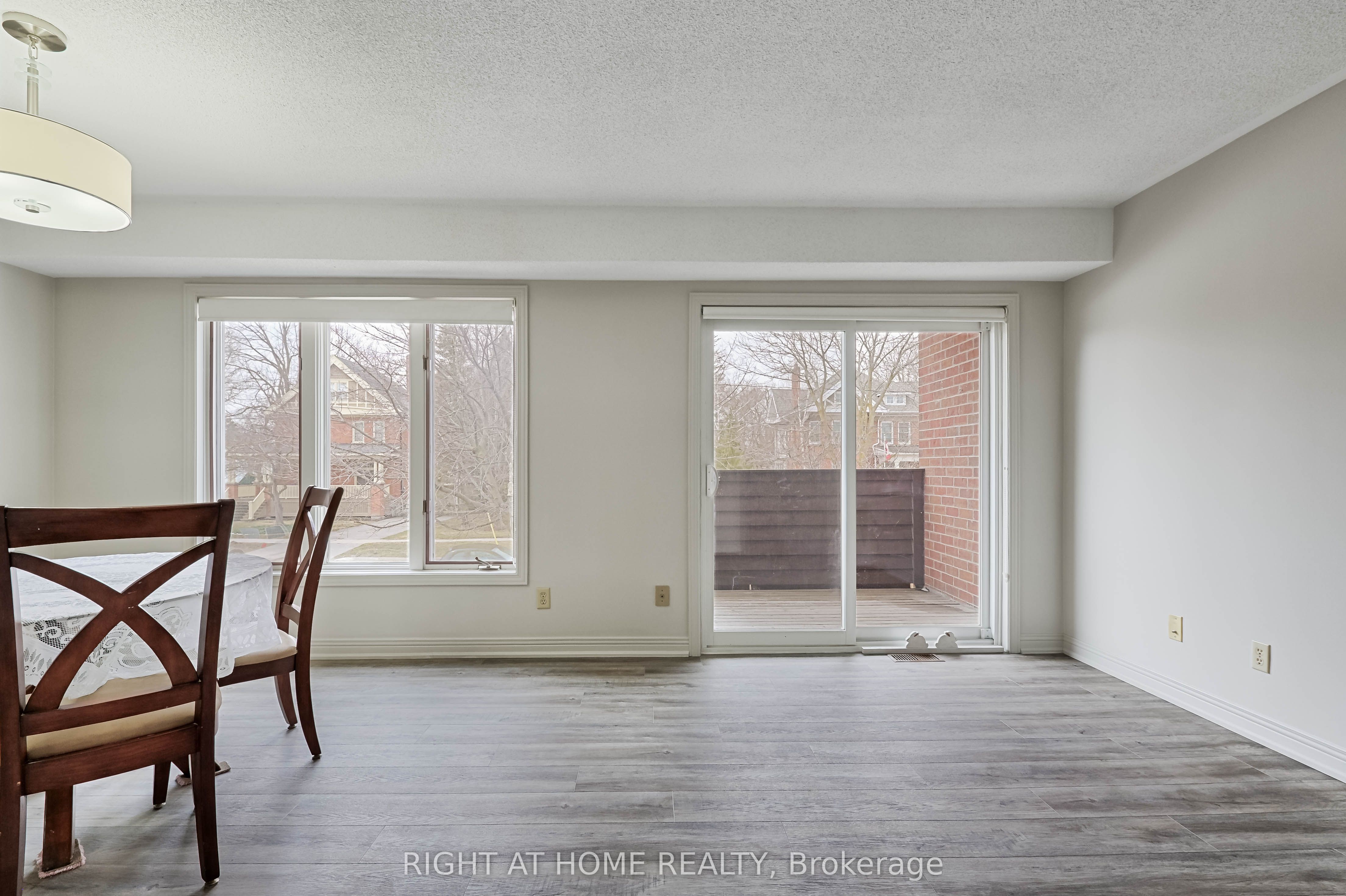 215 Pine Street 4 Property Photo 7
