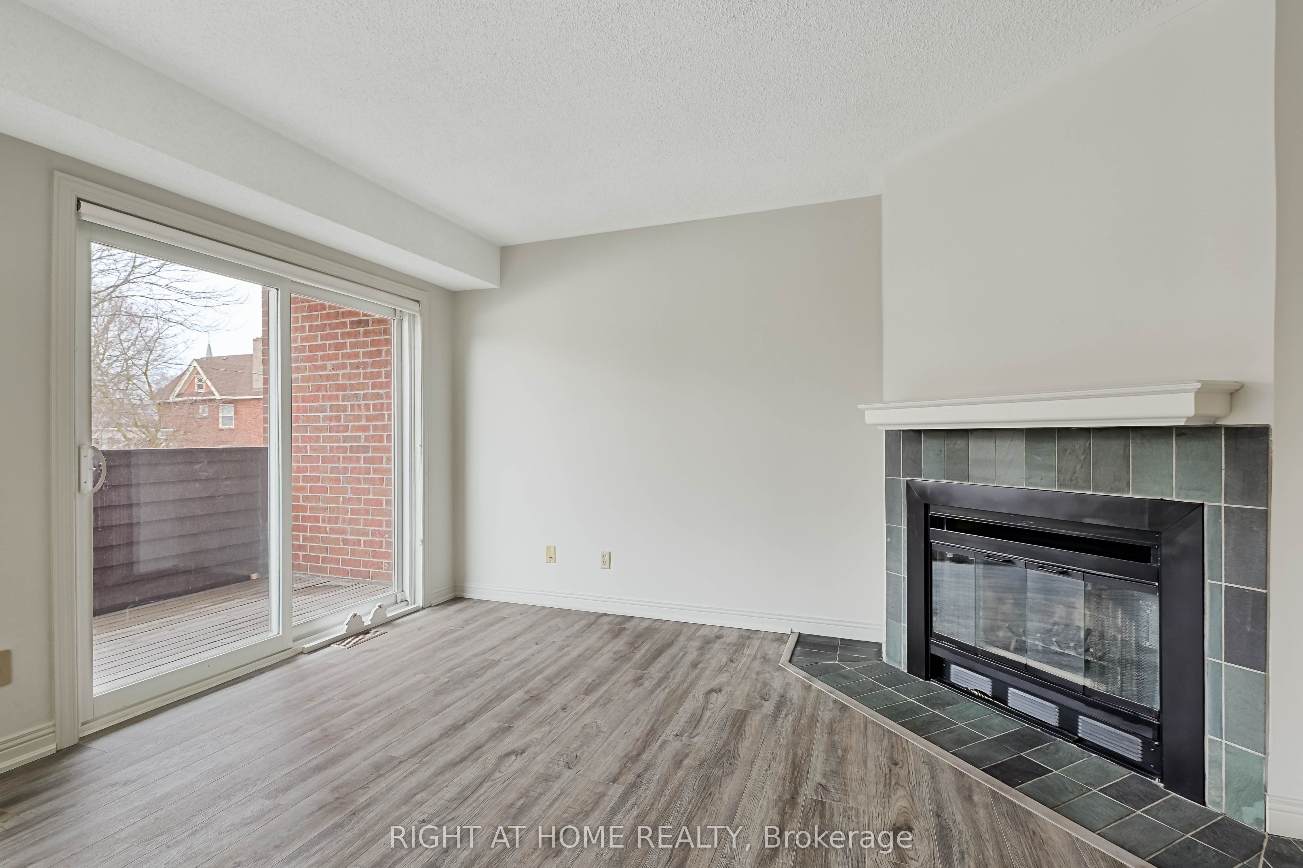 215 Pine Street 4 Property Photo 8